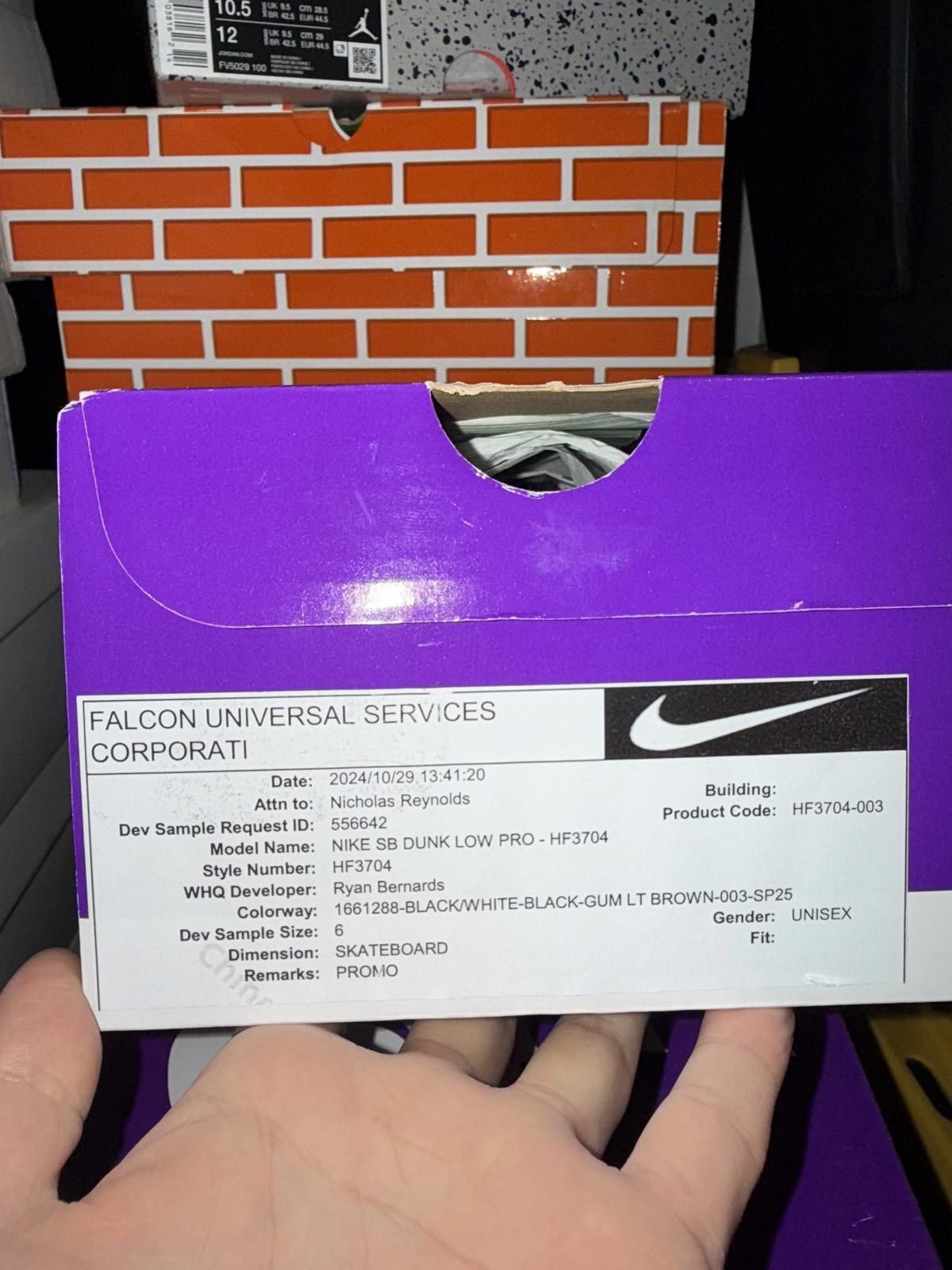 Nike Nike Men’s Dunk SB Pro Black White Gum Sample Size US 6 / EU 39 - 2 Thumbnail