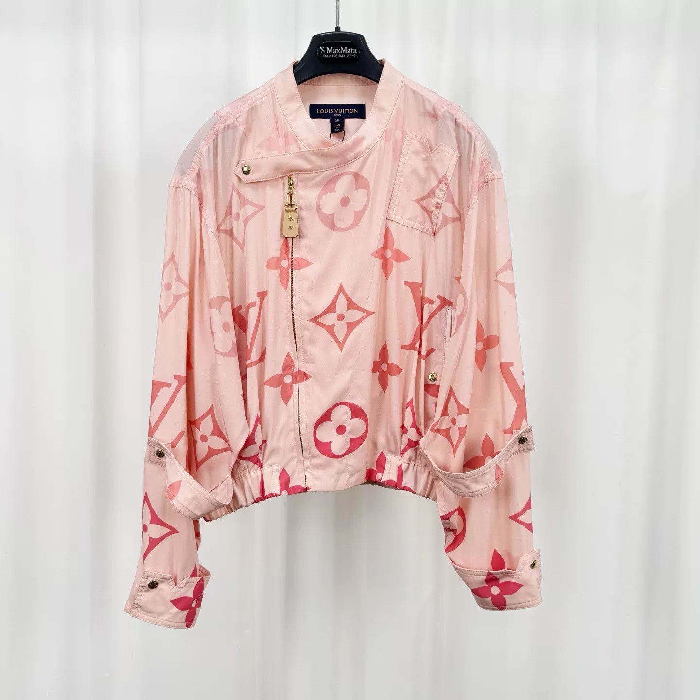 Louis Vuitton Louis Vuitton Monogram Silk Jacket Size M / US 6-8 / IT 42-44 - 1 Thumbnail