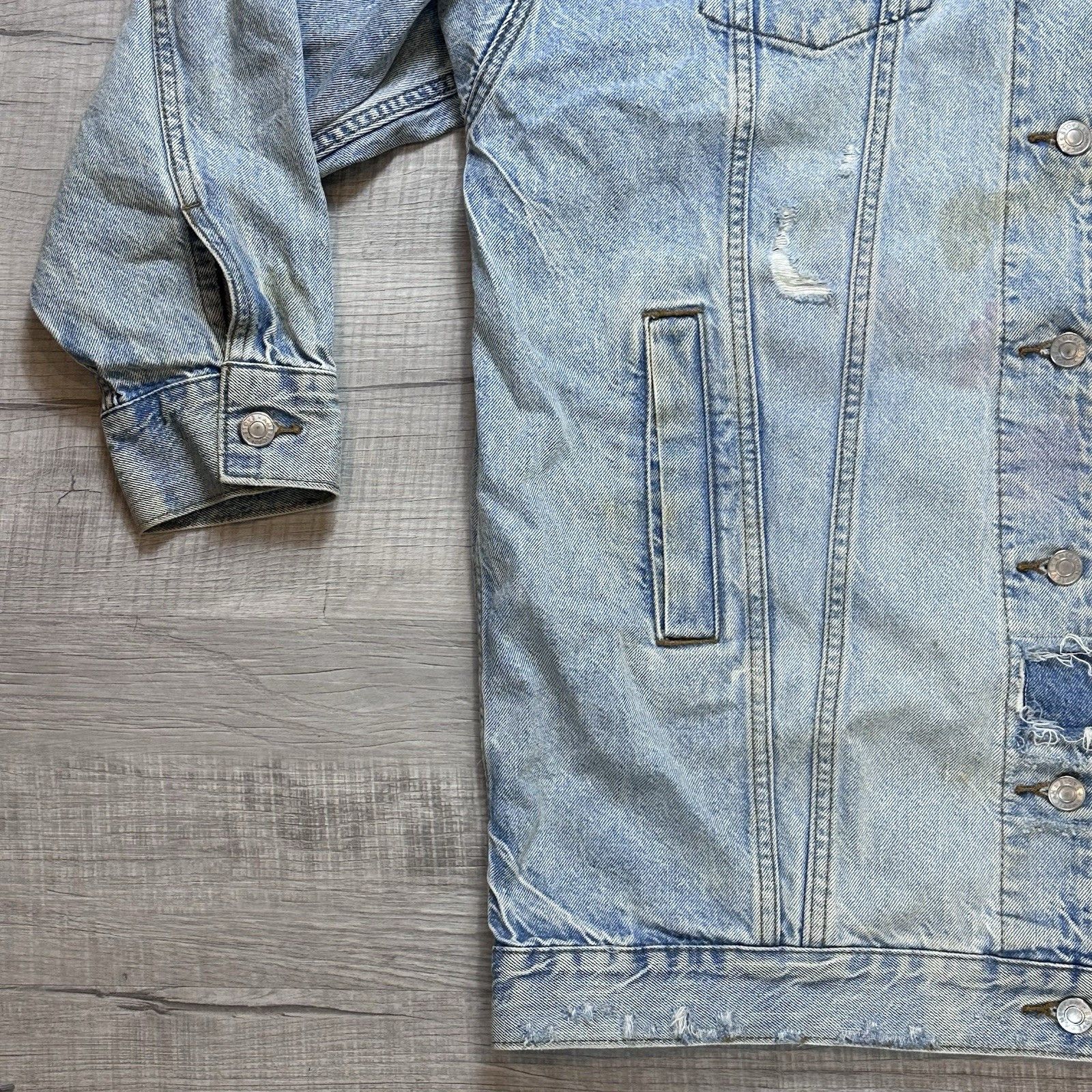 American Eagle Outfitters American Eagle Aerie Distressed Womens Oversized Jean Jacket Size L / US 10 / IT 46 - 2 Thumbnail