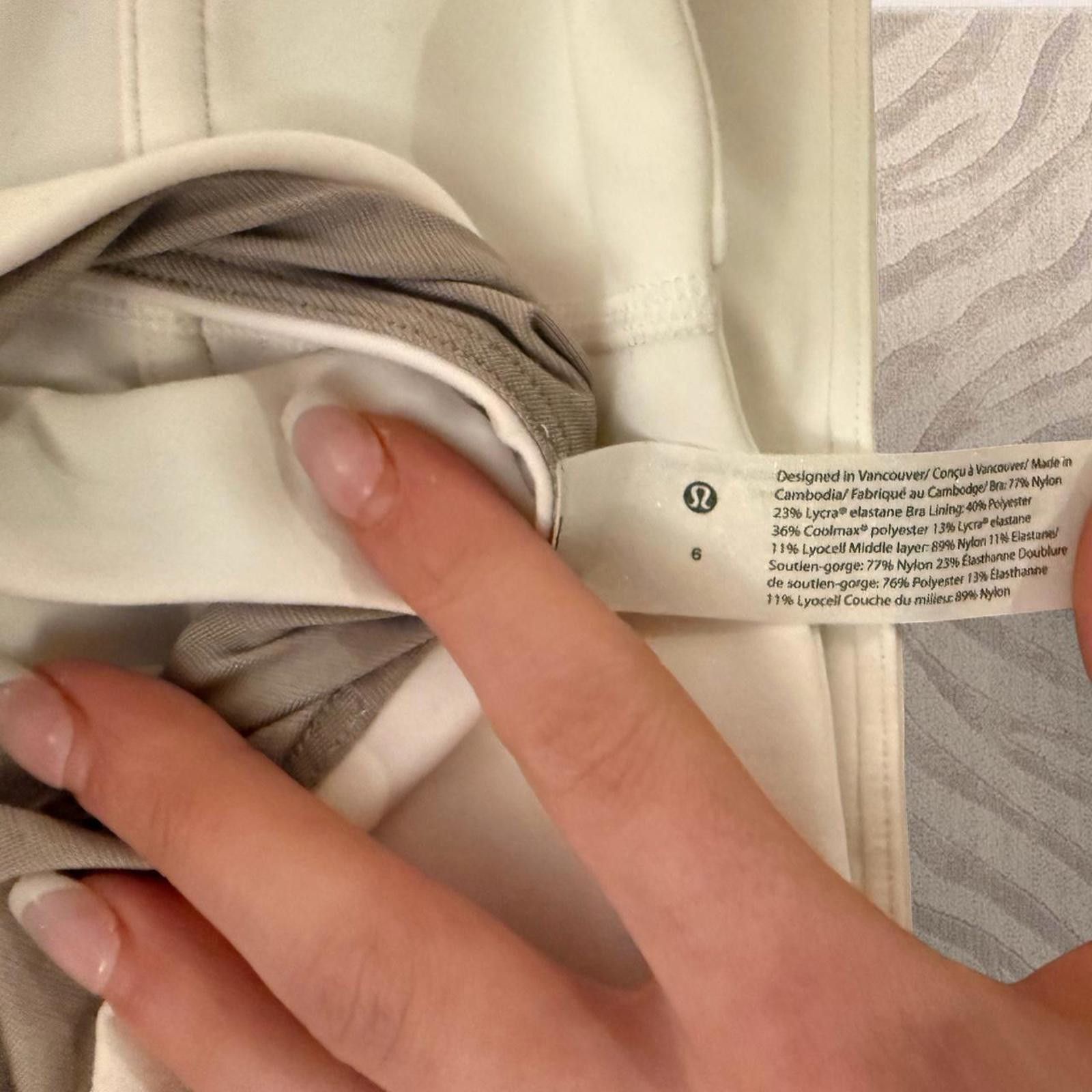 Lululemon White Lululemon high neck top/bra Size S / US 4 / IT 40 - 5 Thumbnail