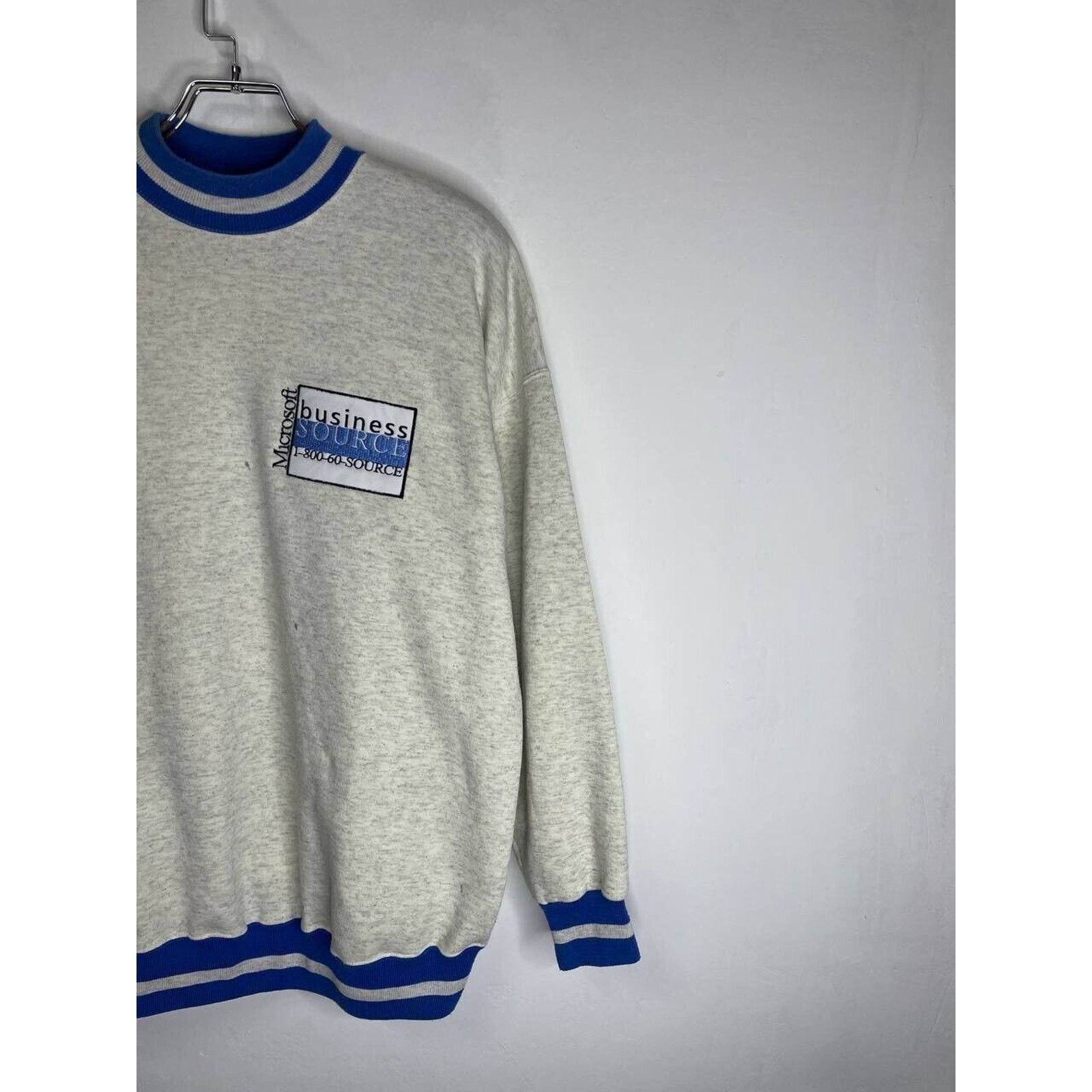 Microsoft × Vintage Vintage Microsoft Sweatshirt XL Blue Embroidered Crewneck Size US XL / EU 56 / 4 - 4 Thumbnail