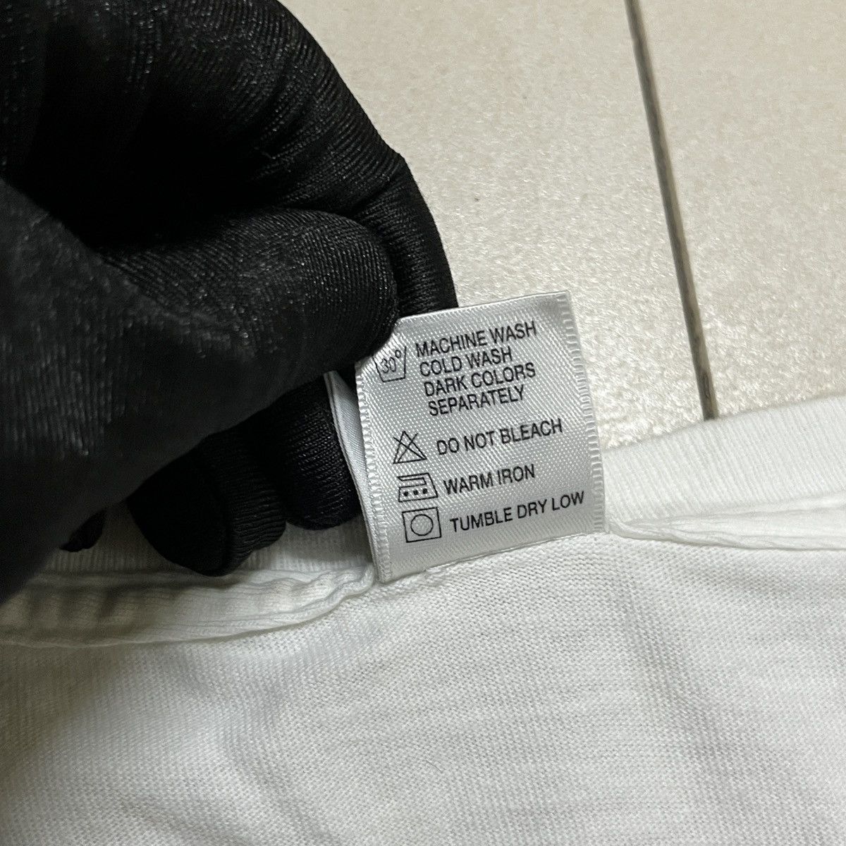 Armani × Armani Exchange × Vintage Vintage Armani Exchange Photo T Shirt Size US M / EU 48-50 / 2 - 5 Thumbnail