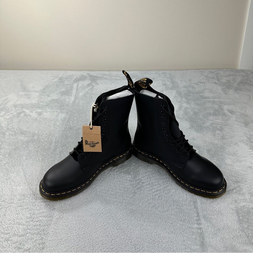 Dr. Martens Dr Martens NWT 1490 Smooth Black Leather Mid Calf Boots 6 U Size US 8 / IT 38 - 9 Thumbnail