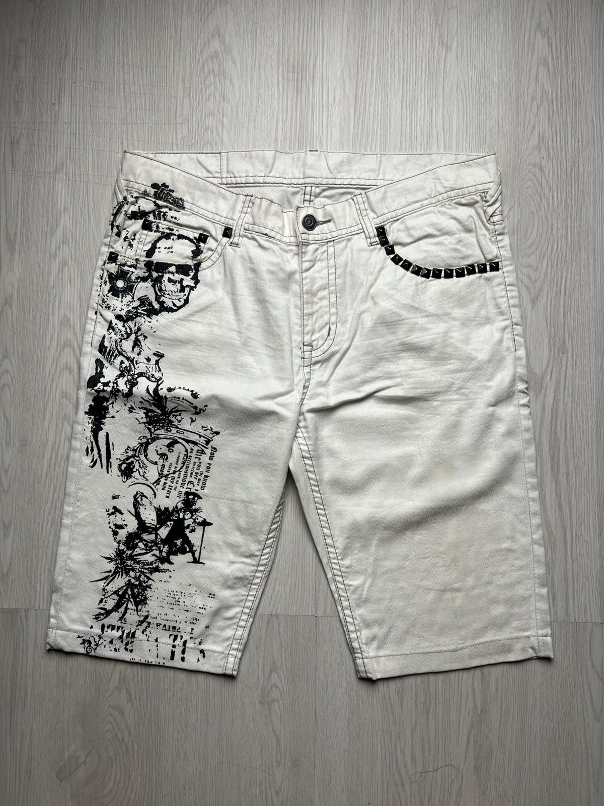 Tornado Mart Tornado Mart Spike Stud Poem Glitter Short Pants Size US 33 - 1 Thumbnail