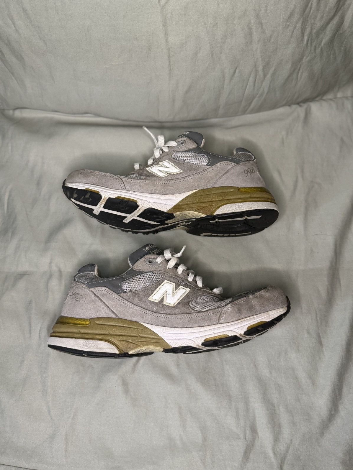 New Balance RARE New Balance 993 Made In USA Gray/White Men Sneakers MR993GL - SZ 7M / 4E Size US 7 / EU 40 - 2 Thumbnail
