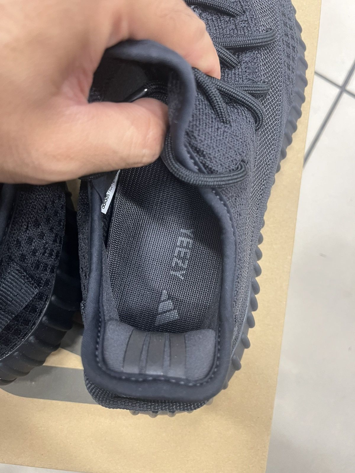 Yeezy Yeezy Boost 350 V2 Size US 9 / EU 42 - 5 Thumbnail