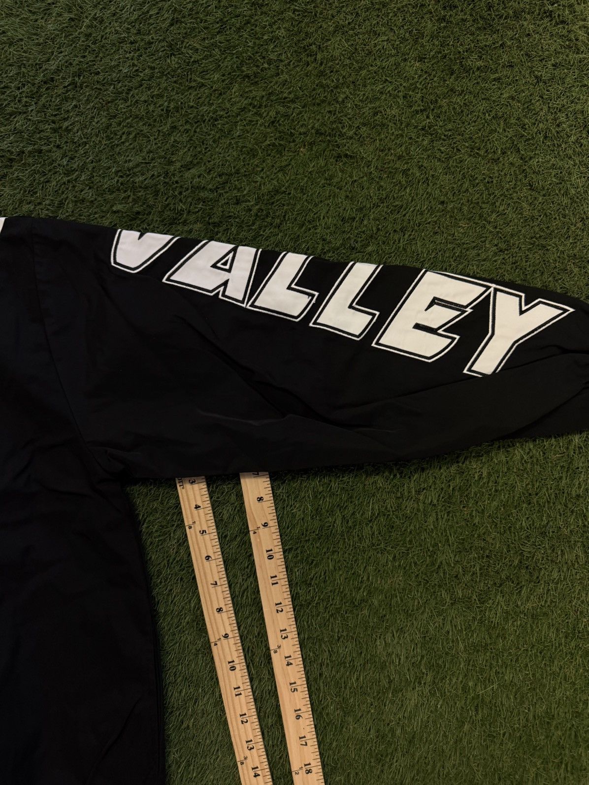 Vale Valley Track Jacket Size (L)Brand New Black Size US L / EU 52-54 / 3 - 6 Thumbnail