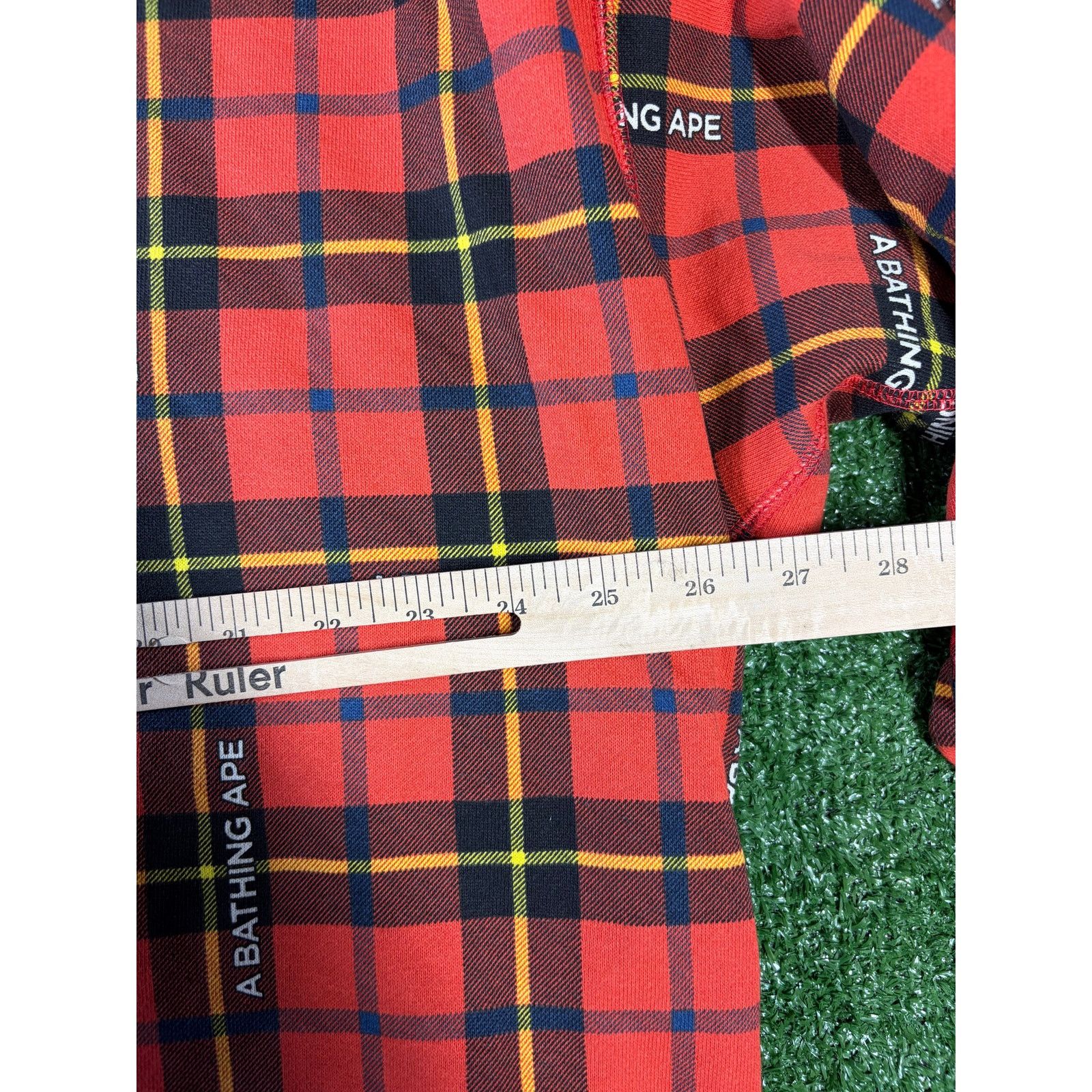Bape BAPE Logo Check Red Loose Fit Crewneck Sweater Size MD Size US M / EU 48-50 / 2 - 7 Thumbnail