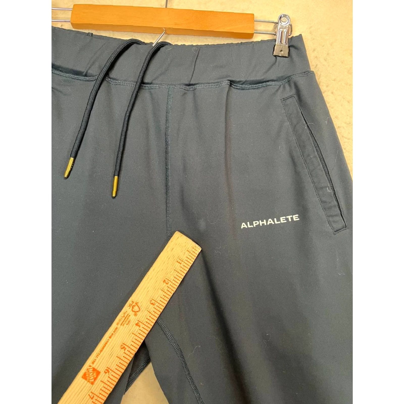 Vintage Alphalete Pants Mens Medium Blue Tech Joggers Performance Work Out Slash Pocket Tapered Regular Knit Polyester Exam: No extra text, just title. Size US 31 - 6 Thumbnail