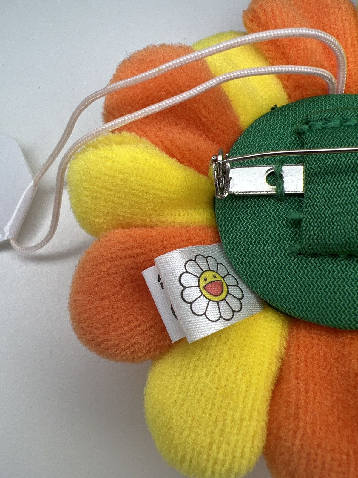 Takashi Murakami Takashi murkami Rainbow flower 8cm pin Size ONE SIZE - 2 Thumbnail
