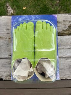 Imran potato Caveman Gloves / Brand New But Damaged Packaging