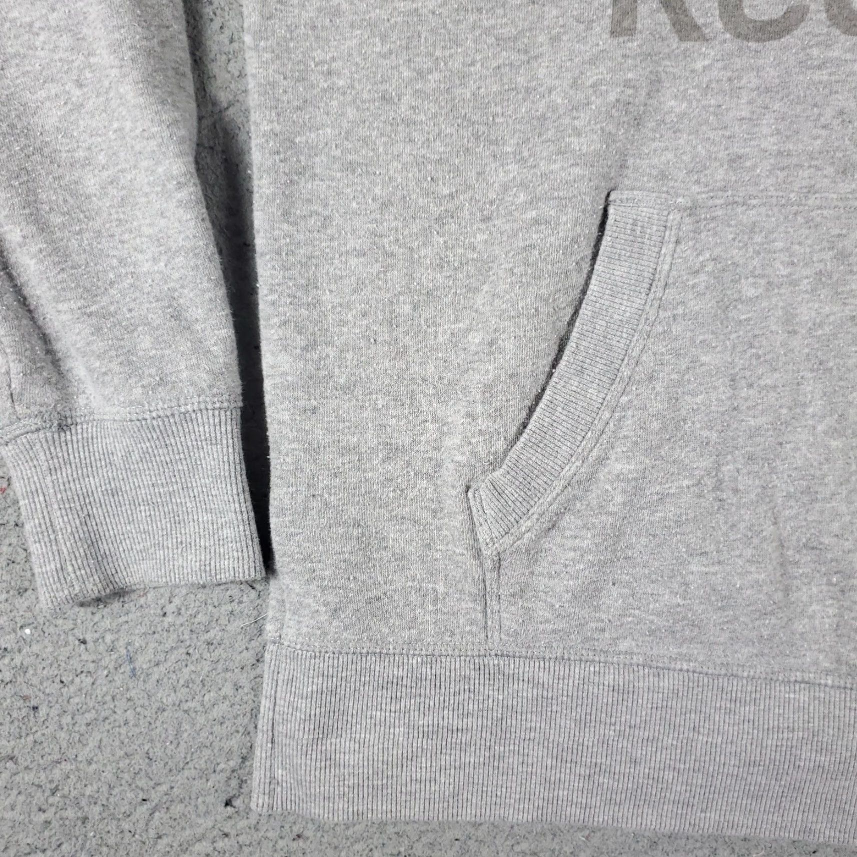 Reebok VINTAGE Reebok Hoodie Pullover Mens Size Small Regular Fit Gray Cotton Fleece Casual Sports Size US S / EU 44-46 / 1 - 4 Thumbnail