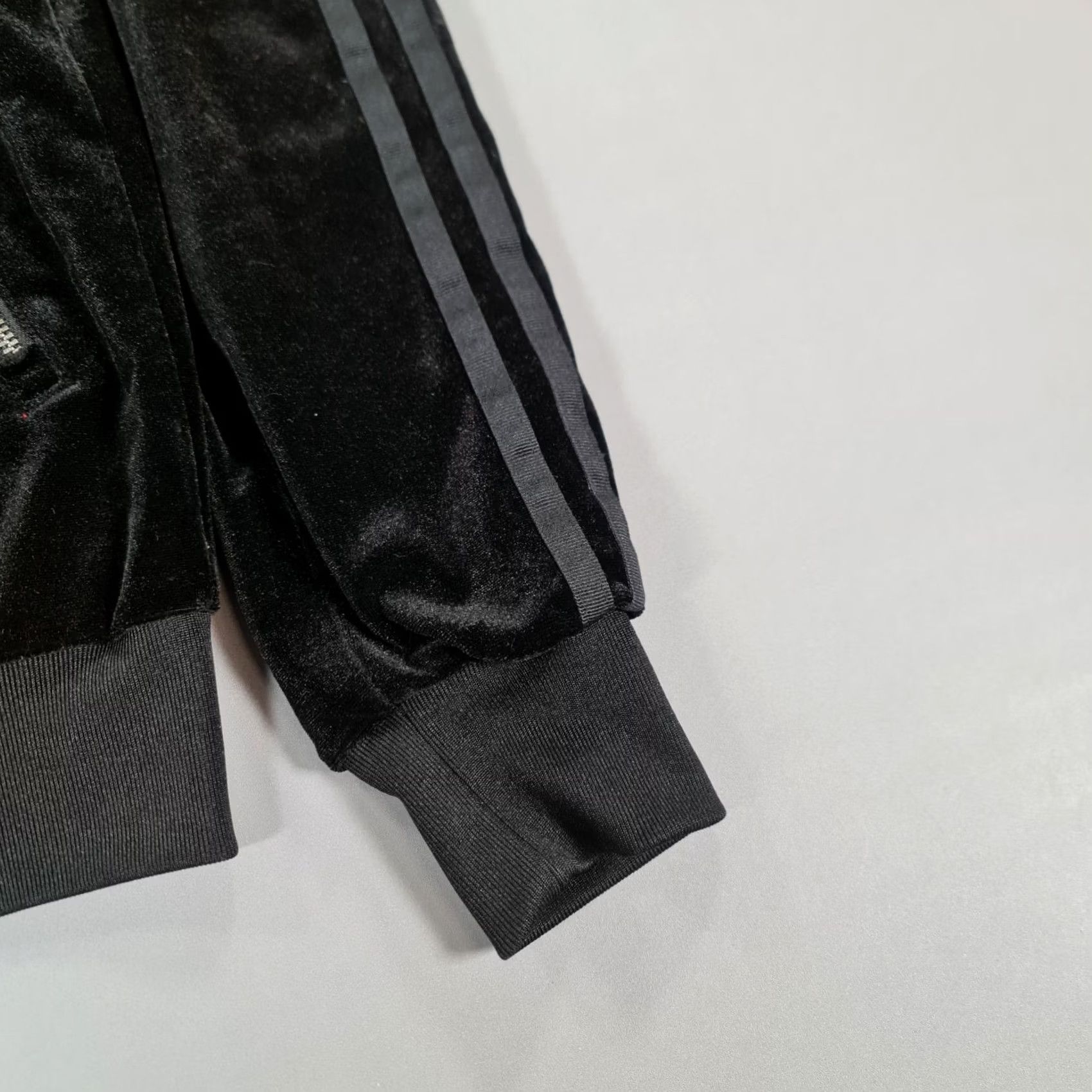 Adidas Adidas Womens Jacket Black Velvet Bomber Full Zip Trefoil 8 UK CG1703 Size M / US 6-8 / IT 42-44 - 6 Thumbnail