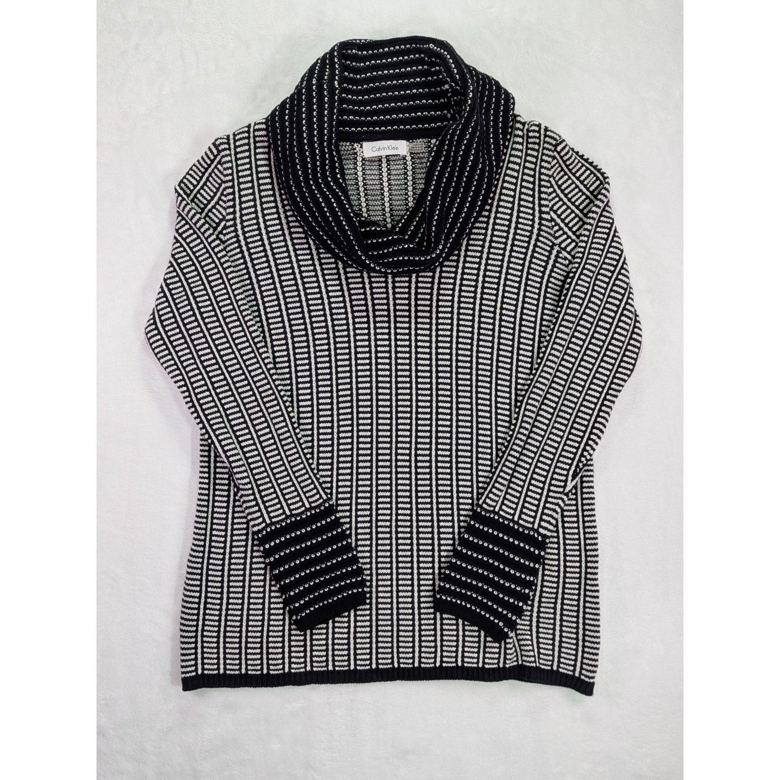 Calvin Klein Large Black & White Pattern Cowl Neck Sweater Size L / US 10 / IT 46 - 1 Thumbnail