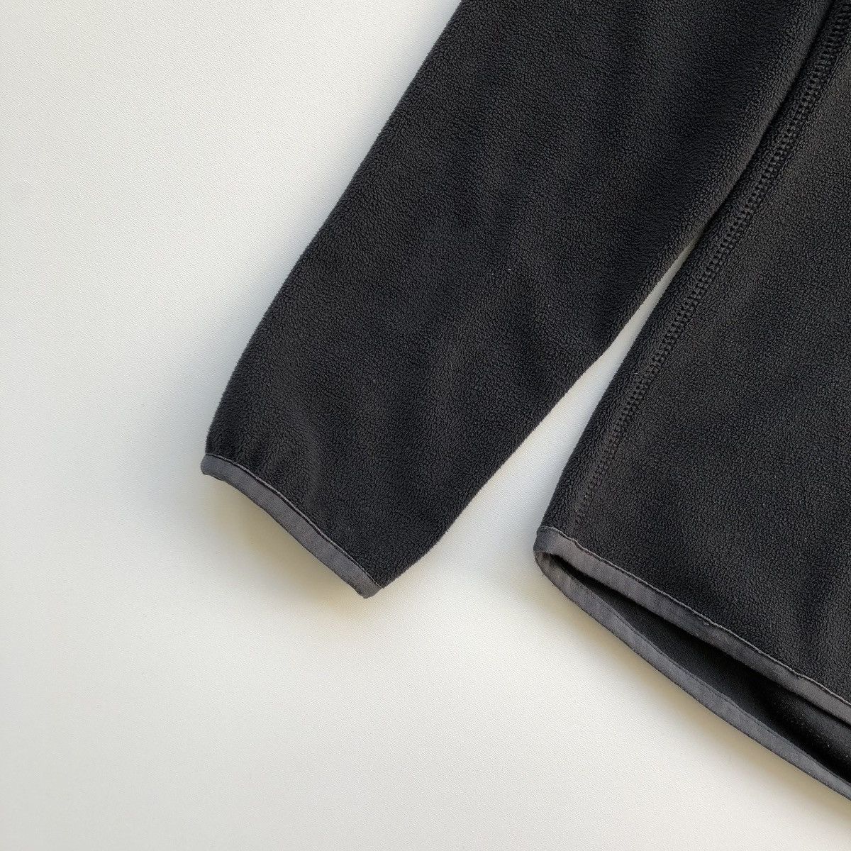 Nike Nike Women Vintage 1/3 Fleece Pullover Black Gorpcore Size M / US 6-8 / IT 42-44 - 4 Thumbnail