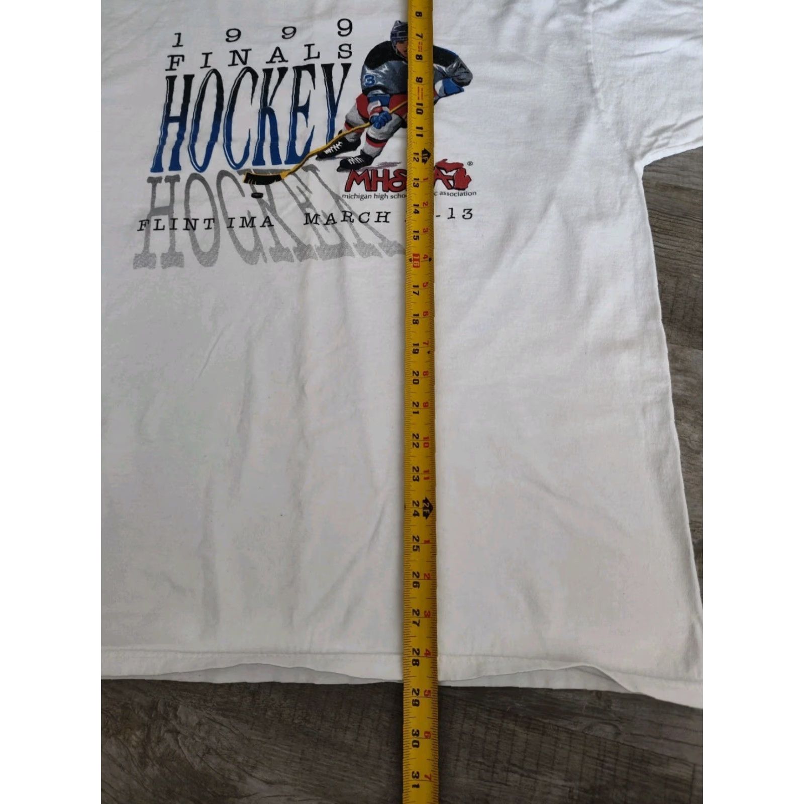 Soffe VINTAGE 1999 MHSAA Michigan High School Hockey Finals T-Shirt XL White Graphic Print Mens Size US XL / EU 56 / 4 - 7 Thumbnail