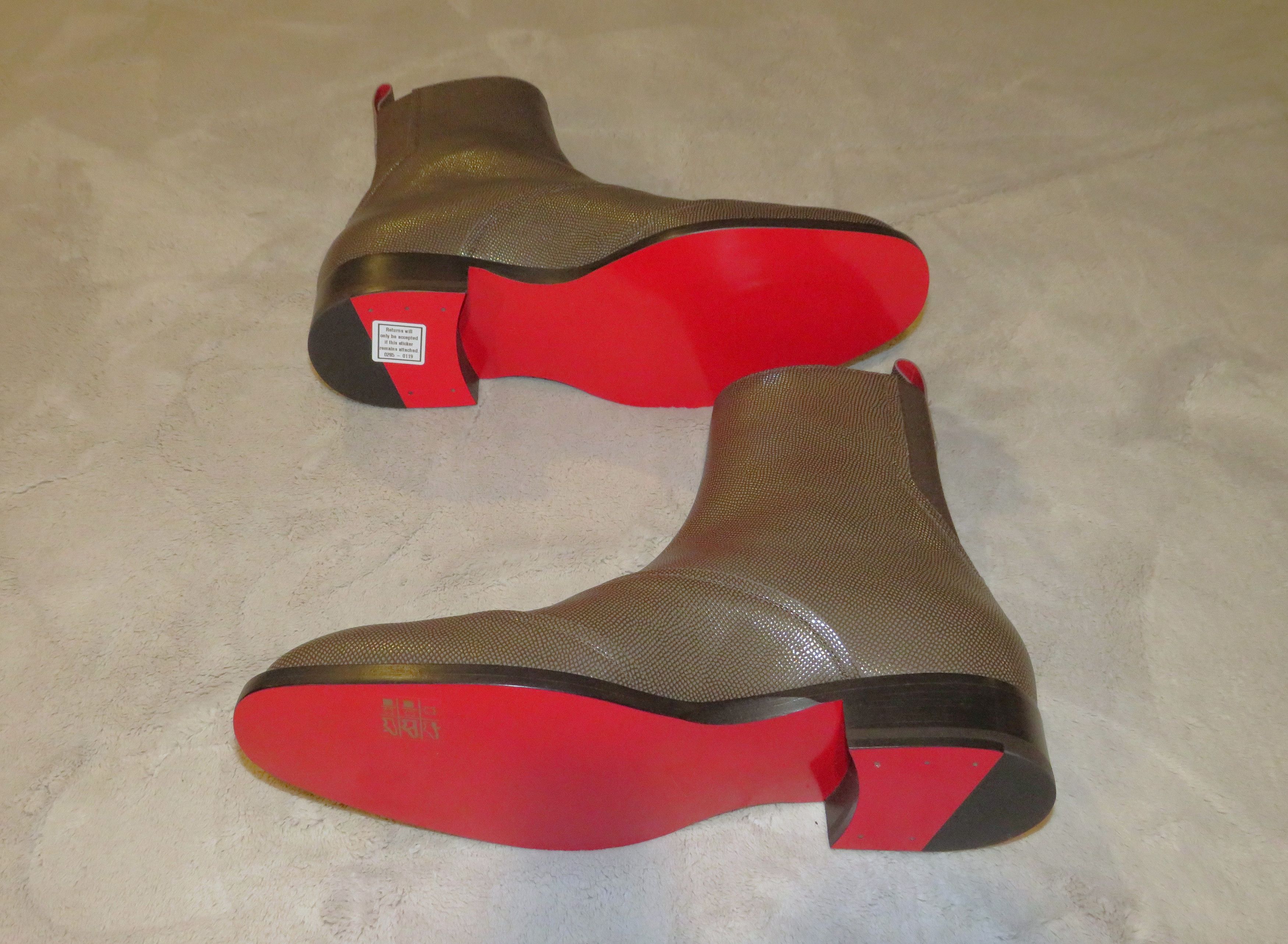 Christian Louboutin Boabi Brown Grain Leather Chelsea Boot Size 8 NWB Size US 8 / EU 41 - 9 Thumbnail