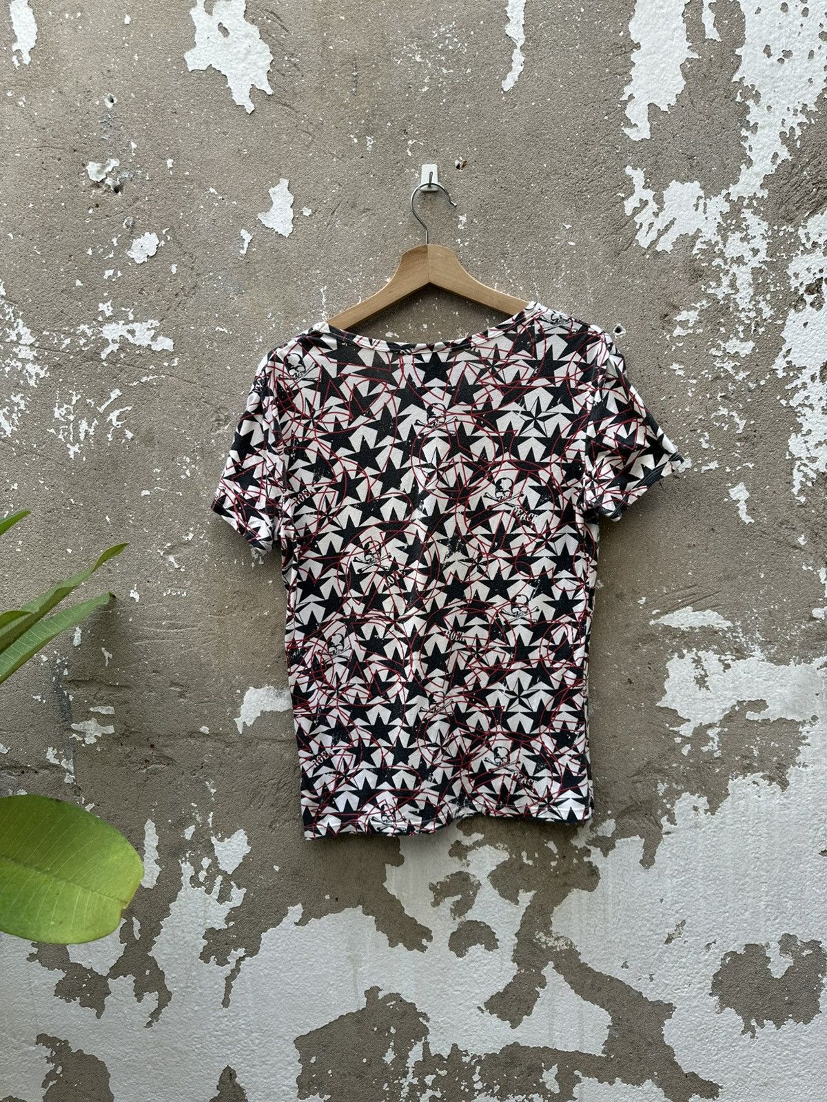 Roen Authentic Roen Skull " Love & Peace " Seditionaries Graphic Size M / US 6-8 / IT 42-44 - 2 Thumbnail