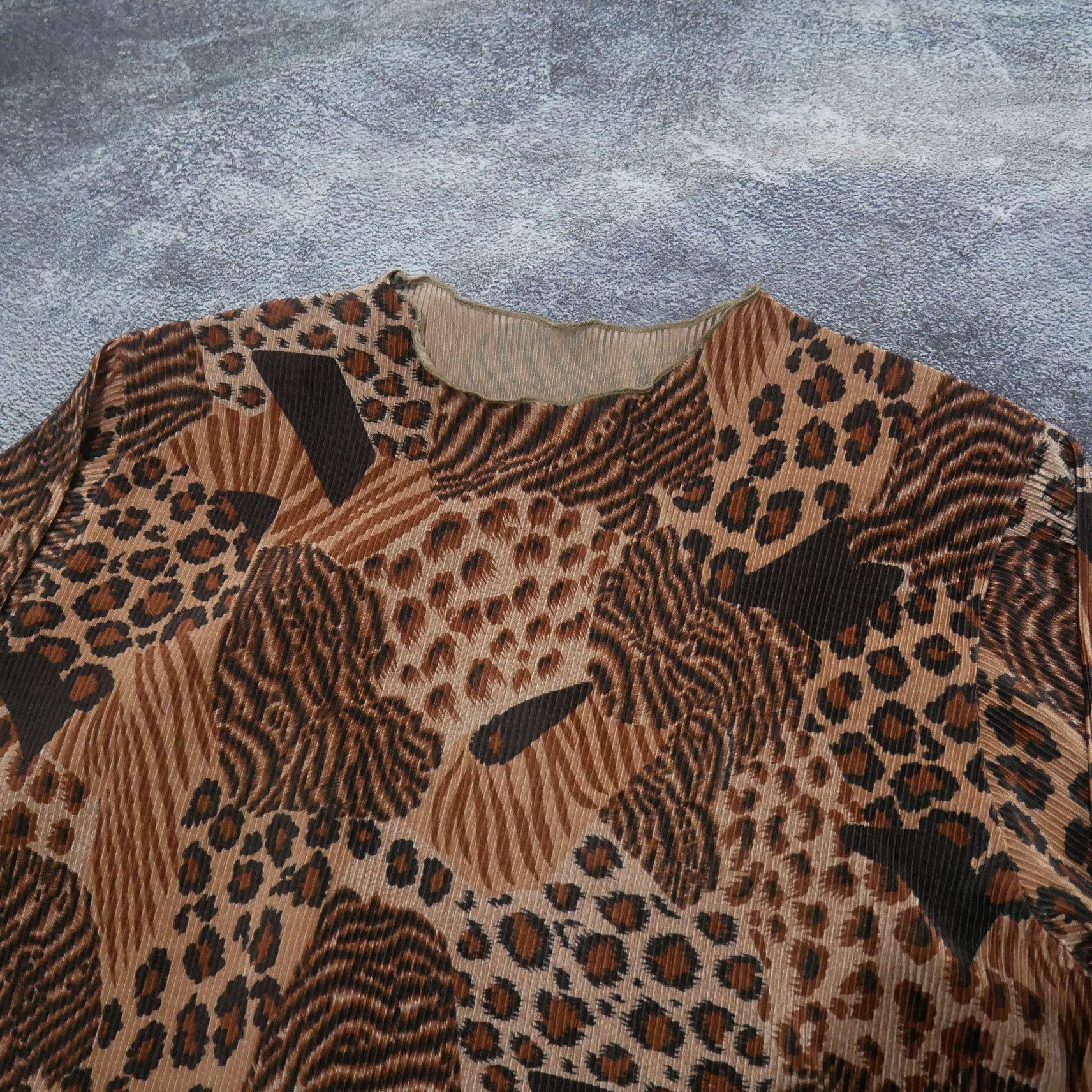 Hiroko Koshino Homme × Japanese Brand Hiroko Koshino Pleats Leopard Long Sleeve Size L / US 10 / IT 46 - 2 Thumbnail