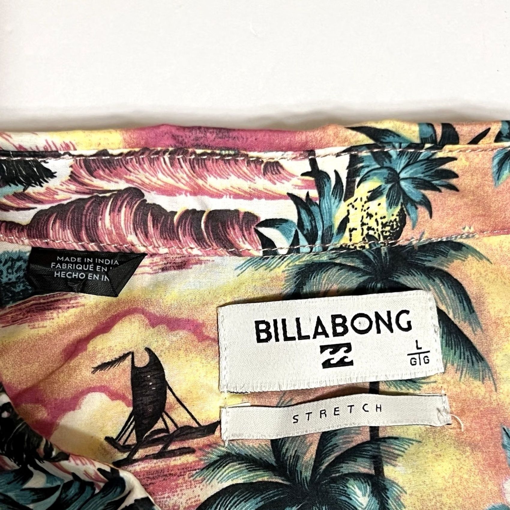 Billabong Billabong Mens Button-Up Shirt Short Sleeve Hawaii Surf Print NWT Multicolor Cotton Blend Graphic Print Regular Fit Size US L / EU 52-54 / 3 - 6 Thumbnail