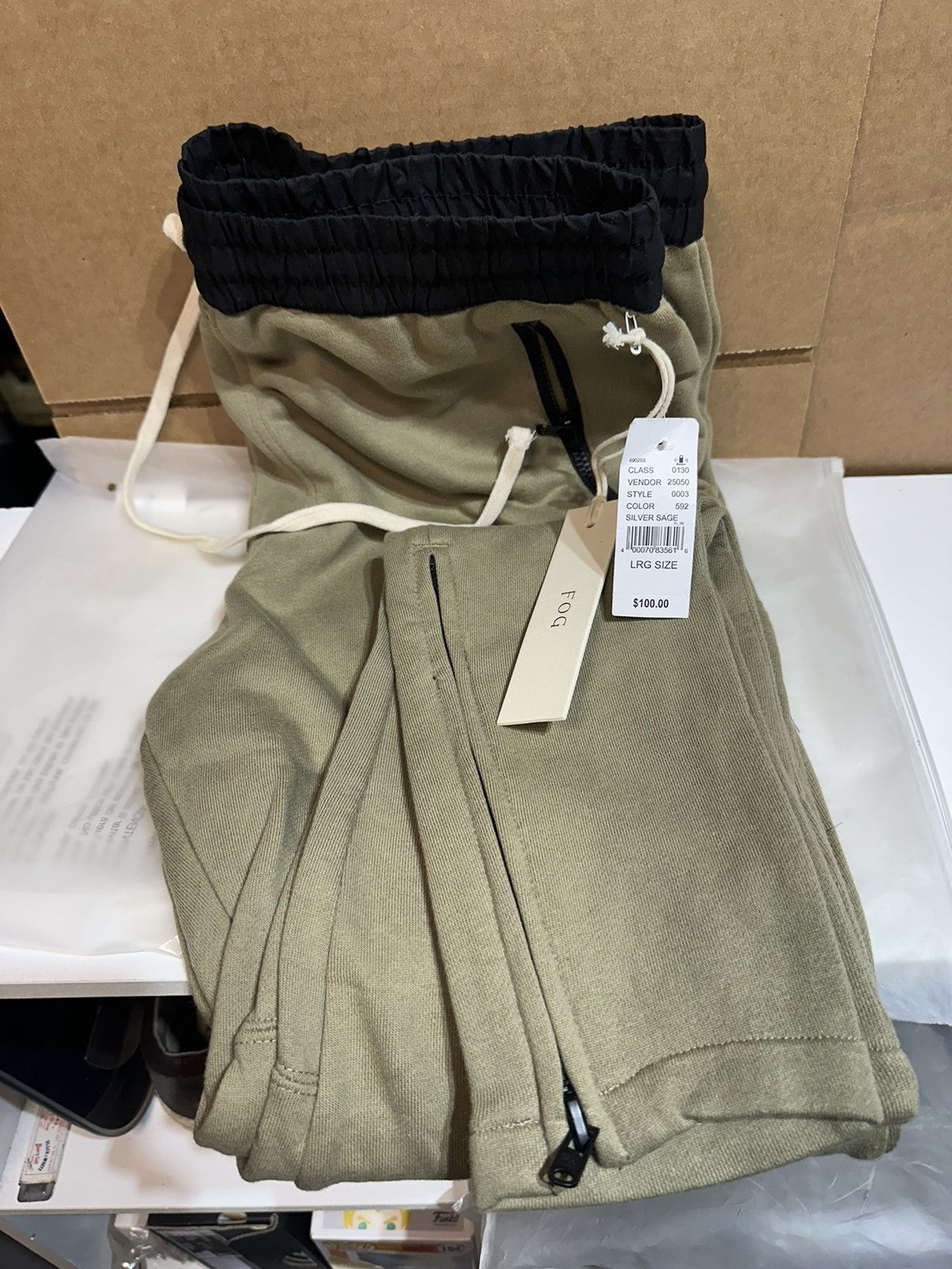 FOG Essentials Sweatpants ‘Silver Sage’ Size US 35 - 8 Thumbnail