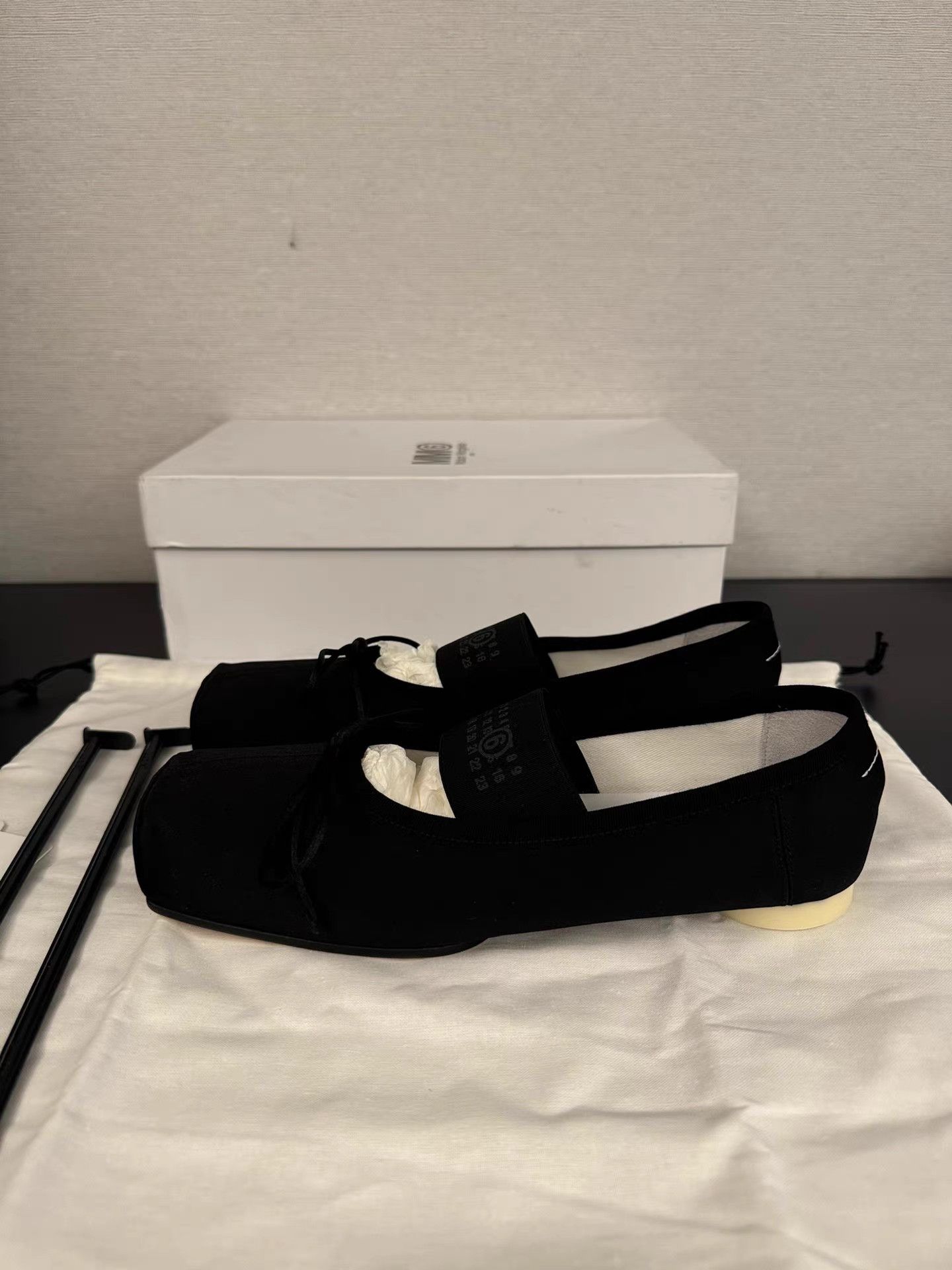 Maison Margiela Maison Margiela Black Satin Ballet Flats K6 Size US 6 / IT 36 - 2 Thumbnail