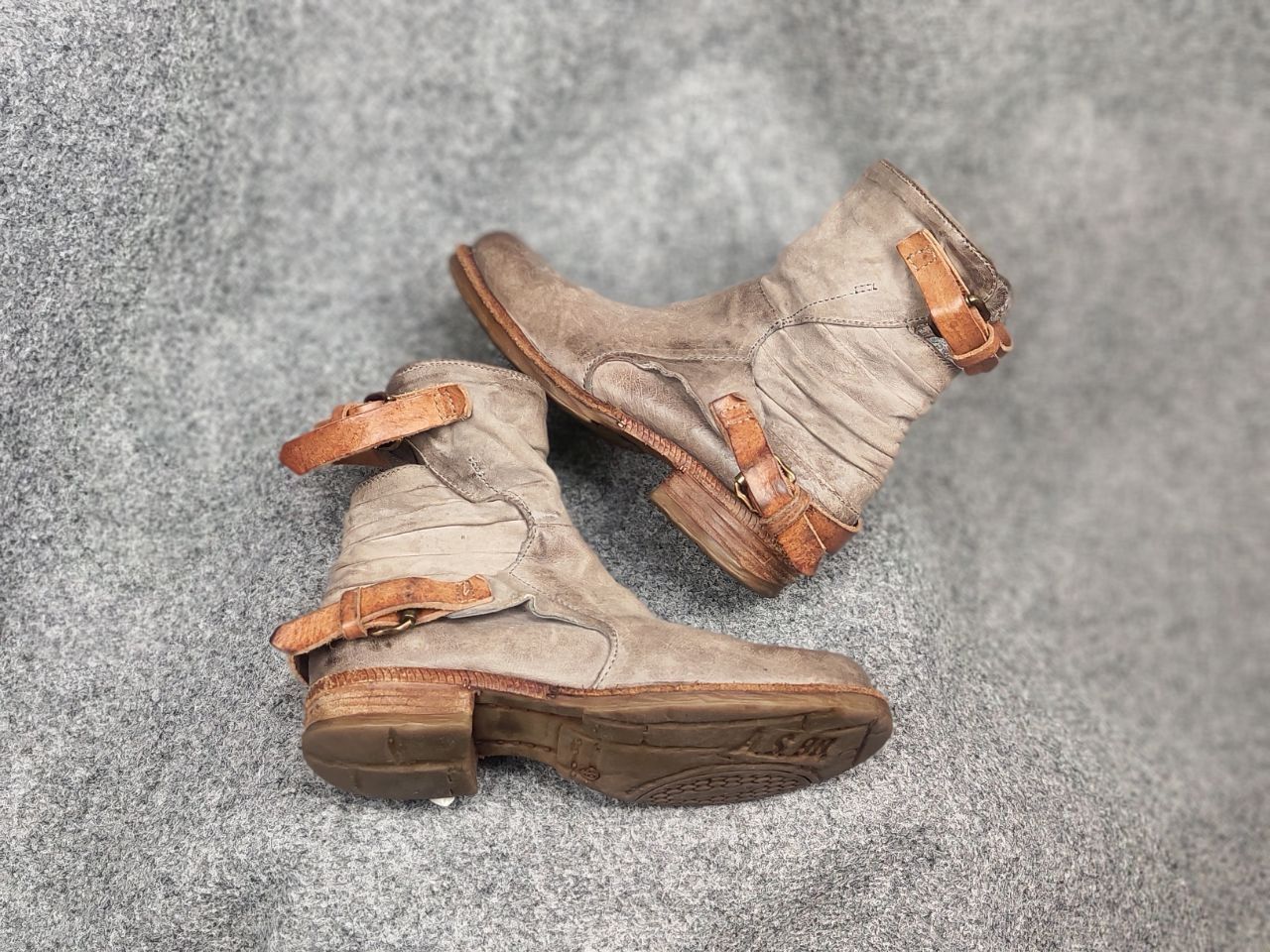 A.S.98 A.S.98 Design mummy Leather faded Ankle Zip Strap Boots Size US 9 / IT 39 - 2 Thumbnail