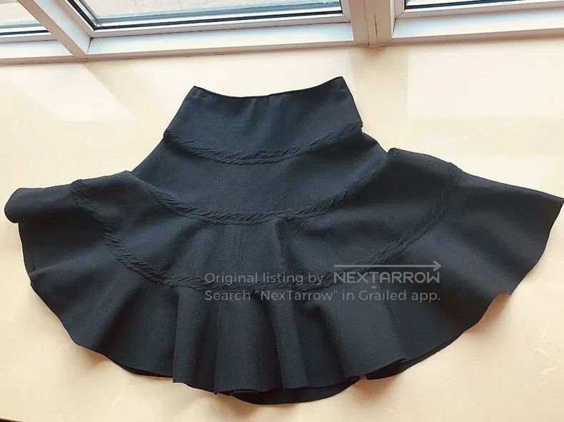Alaia Alaia Wool Extra Large Skirt Skirt Size 24" / US 00 / IT 34 - 2 Thumbnail