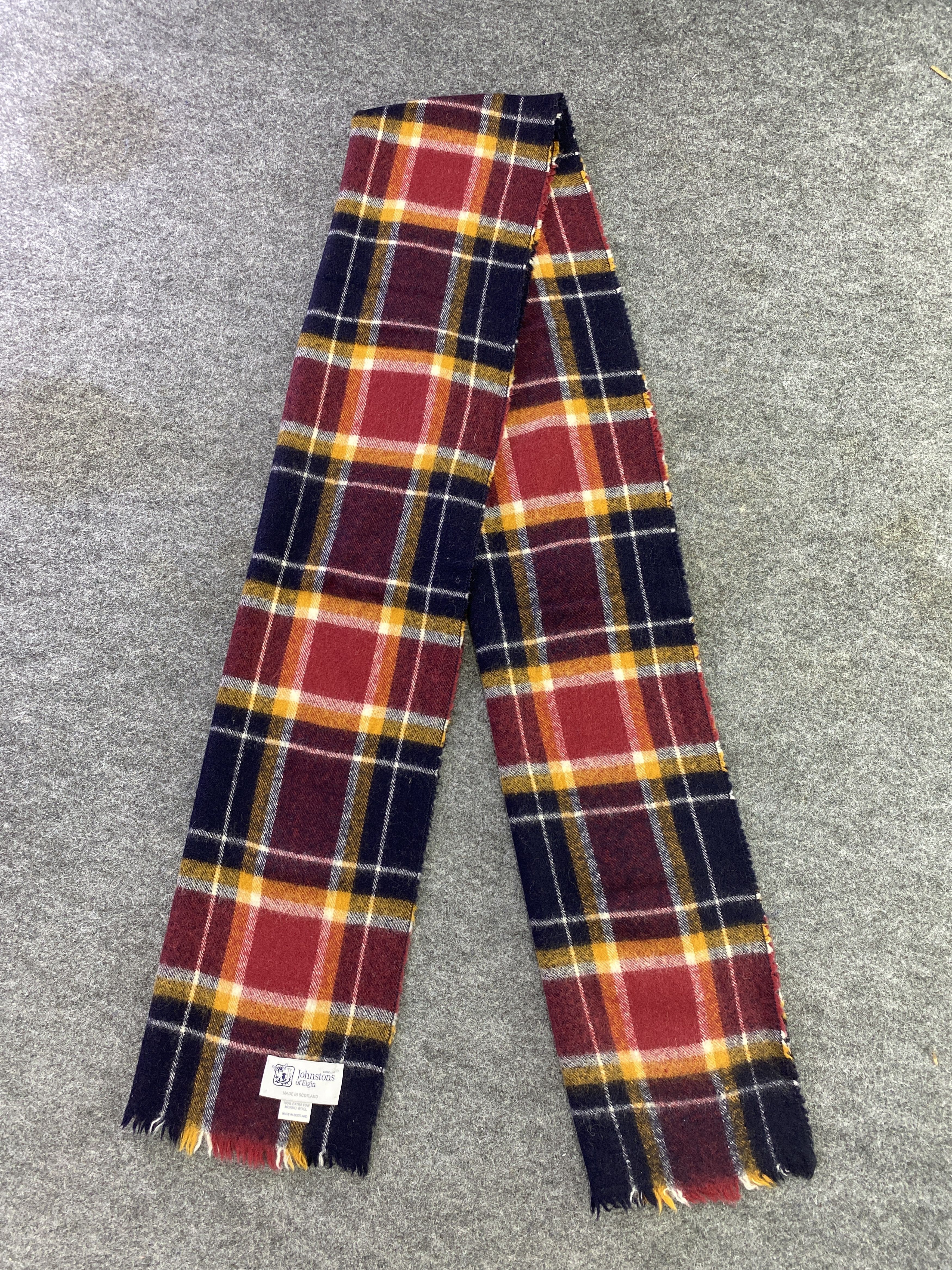 Johnstons Of Elgin JOHNSTONS OF ELGIN Scarf / Muffler / Neckwear -T591 Size ONE SIZE - 4 Thumbnail