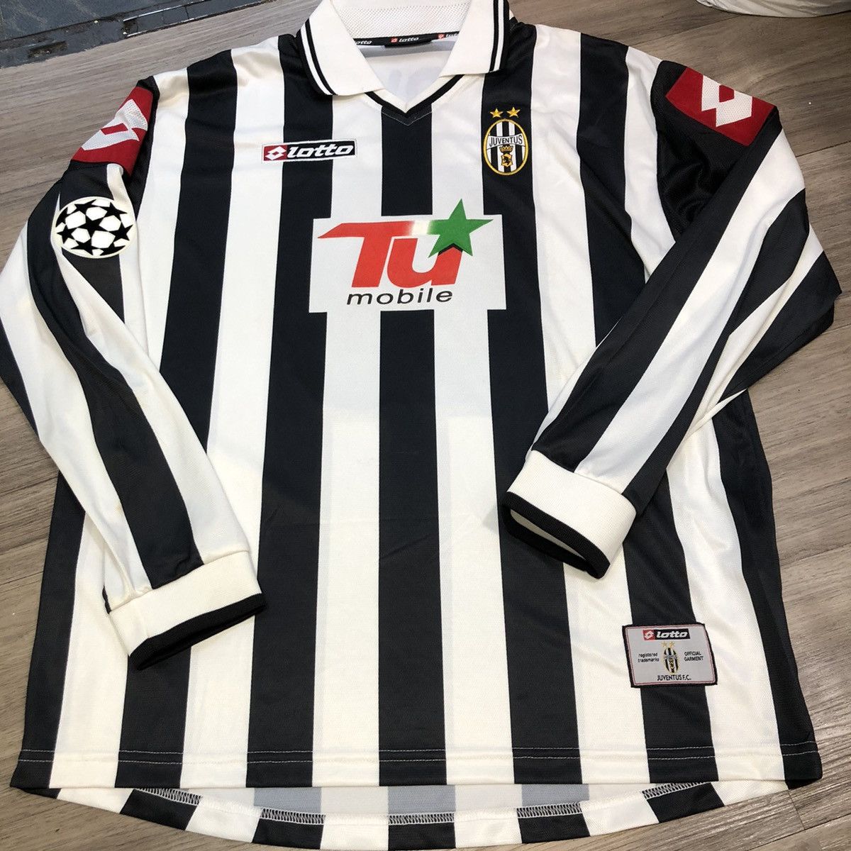 image of Bloke x Lotto Juventus 01/02 Champion League Home L/s Shirt 11 Nedved in Black/White (Size XL)