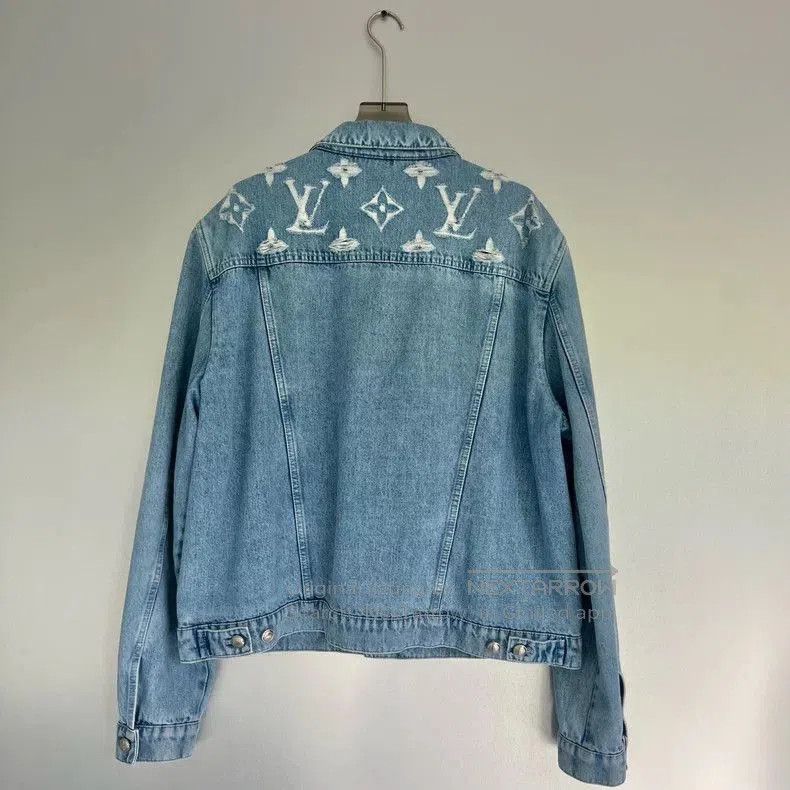 Louis Vuitton LV SS25 Distressed Logo Denim Jacket. Size US L / EU 52-54 / 3 - 2 Thumbnail