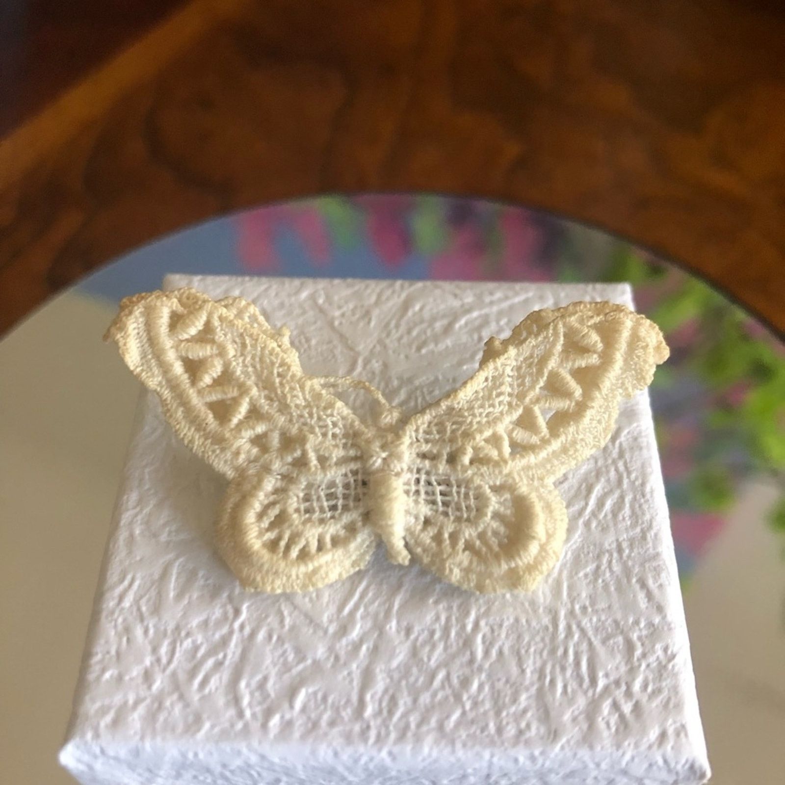 Vintage Vintage handmade crochet lace butterfly brooch pin Size ONE SIZE - 4 Thumbnail