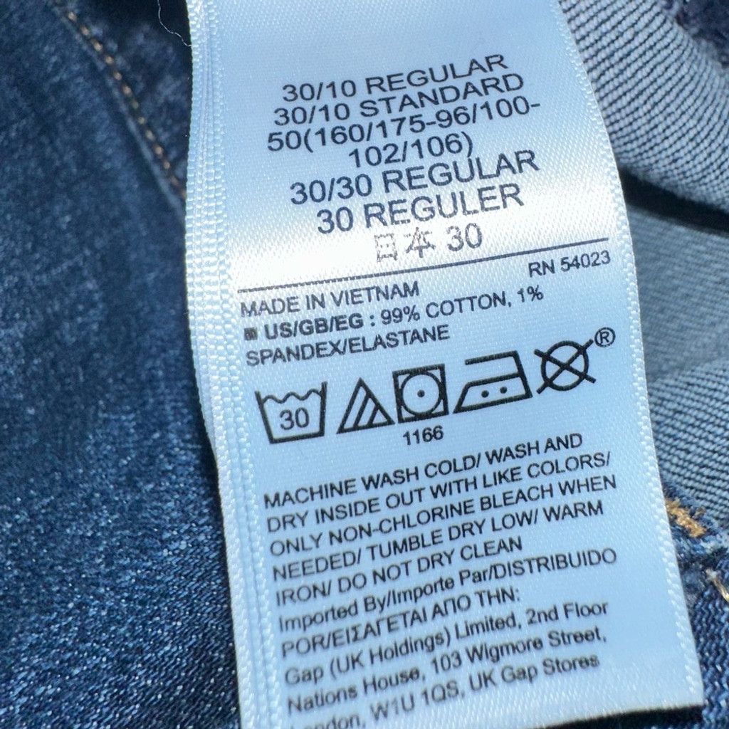 Gap GAP Women’s Jean 5” Short Mid-Rise Blue Size 30 or 10R. Size 42" / US 20 - 8 Thumbnail