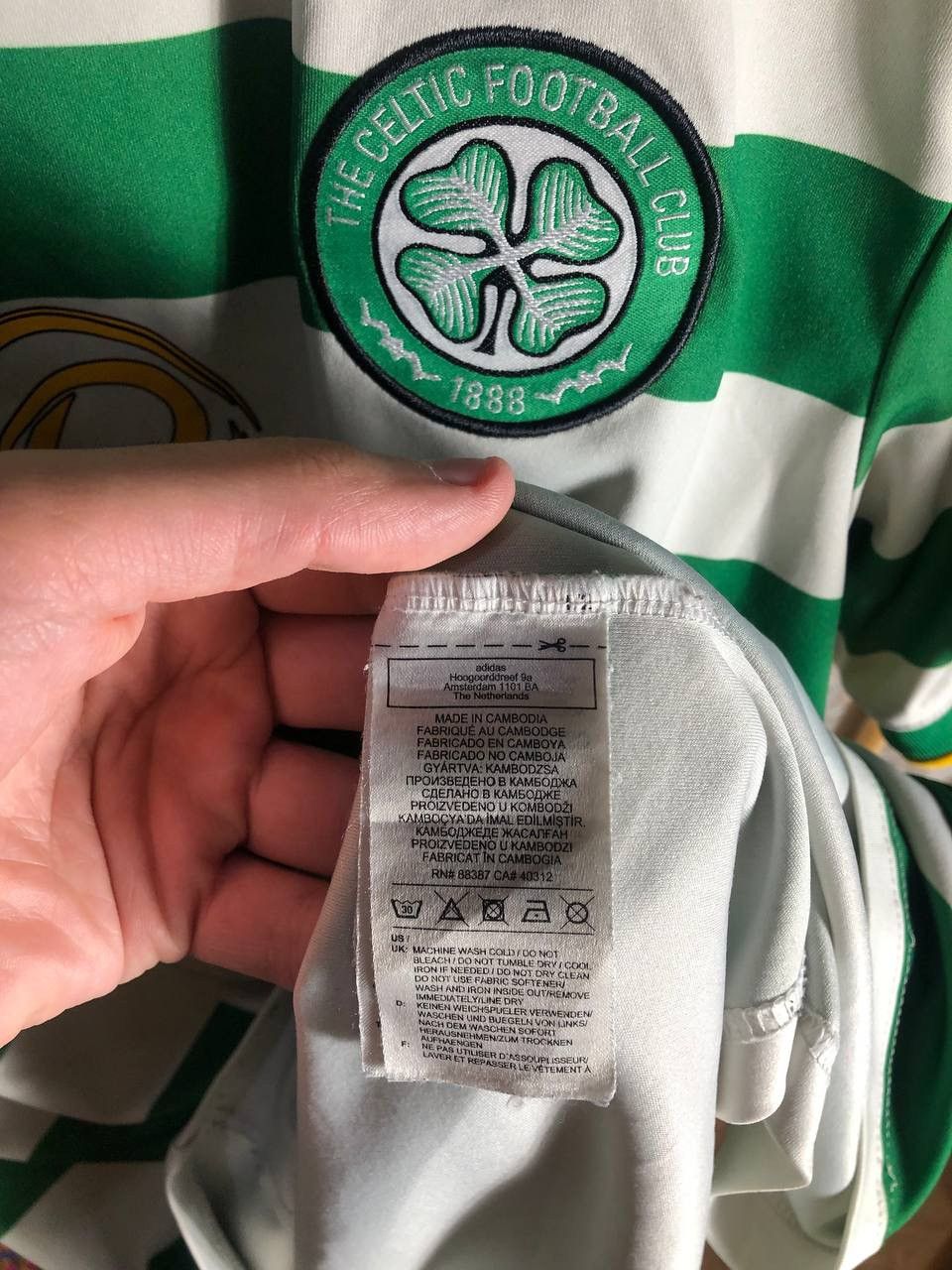 Adidas VINTAGE ADIDAS FC CELTIC SCOTLAND SOCCER JERSEY RETRO Y2K Size US L / EU 52-54 / 3 - 10 Thumbnail