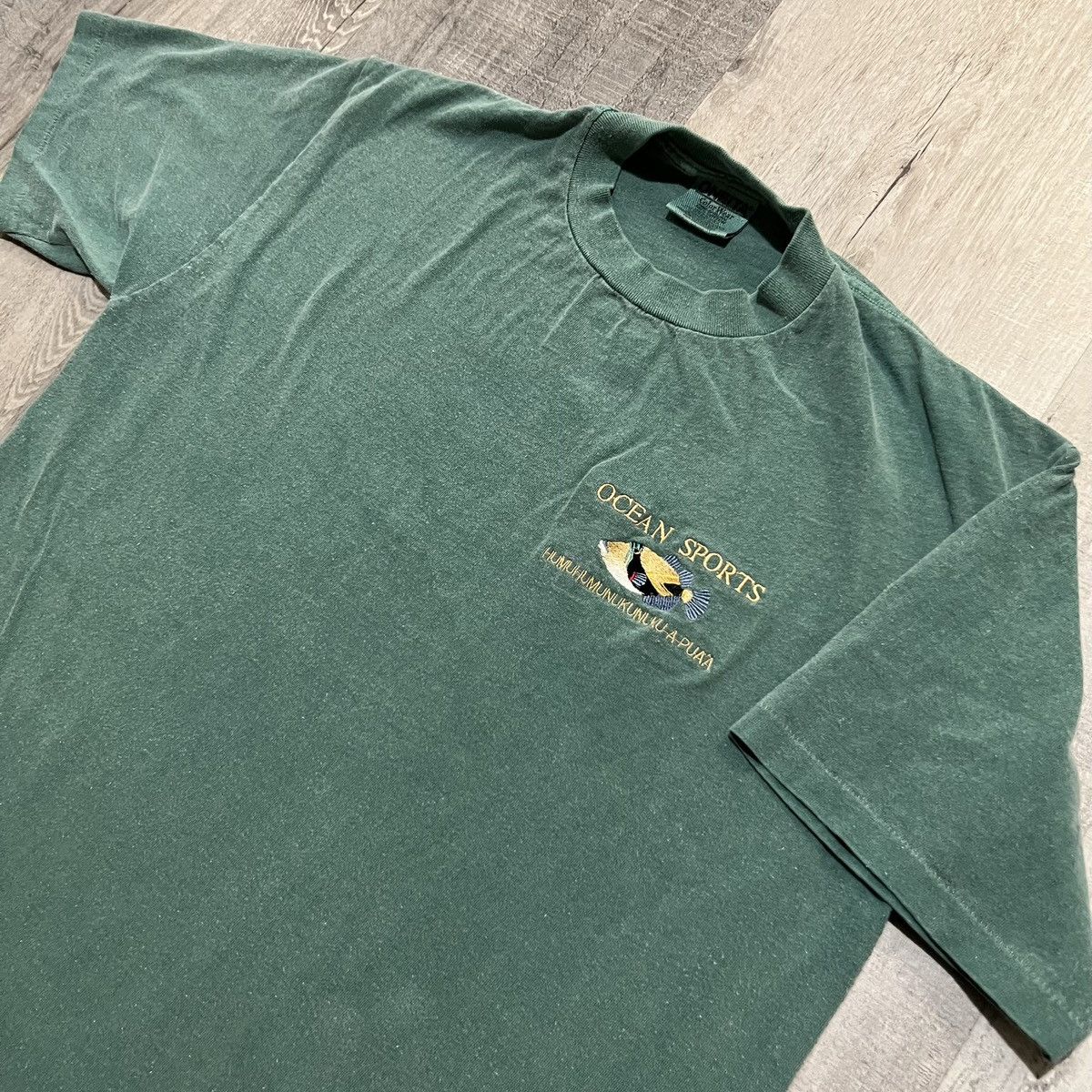 Vintage VTG Humuhumunukunuku-a-pua’a Hawaiian Ocean Sports T Shirt Size US M / EU 48-50 / 2 - 2 Thumbnail
