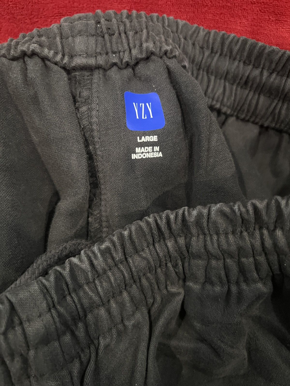 Balenciaga × Gap × Yeezy Yeezy Gap Sateen Cargo Pants Black Size Large (UNRELEASED) Size US 34 / EU 50 - 4 Thumbnail