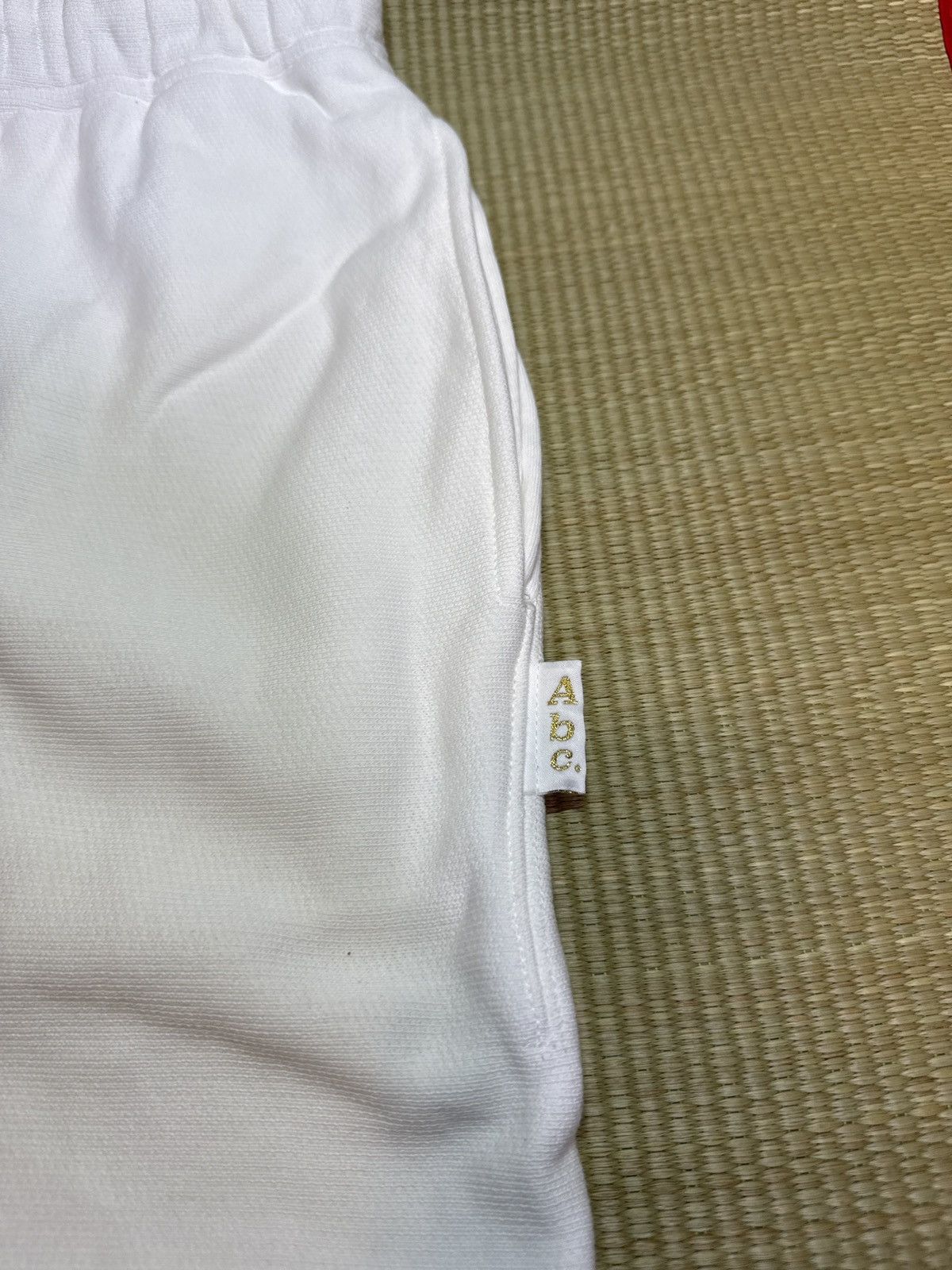 Advisory Board Crystals New Advisory Board Crystals XL Sweat Shorts White Size US 38 / EU 54 - 4 Thumbnail