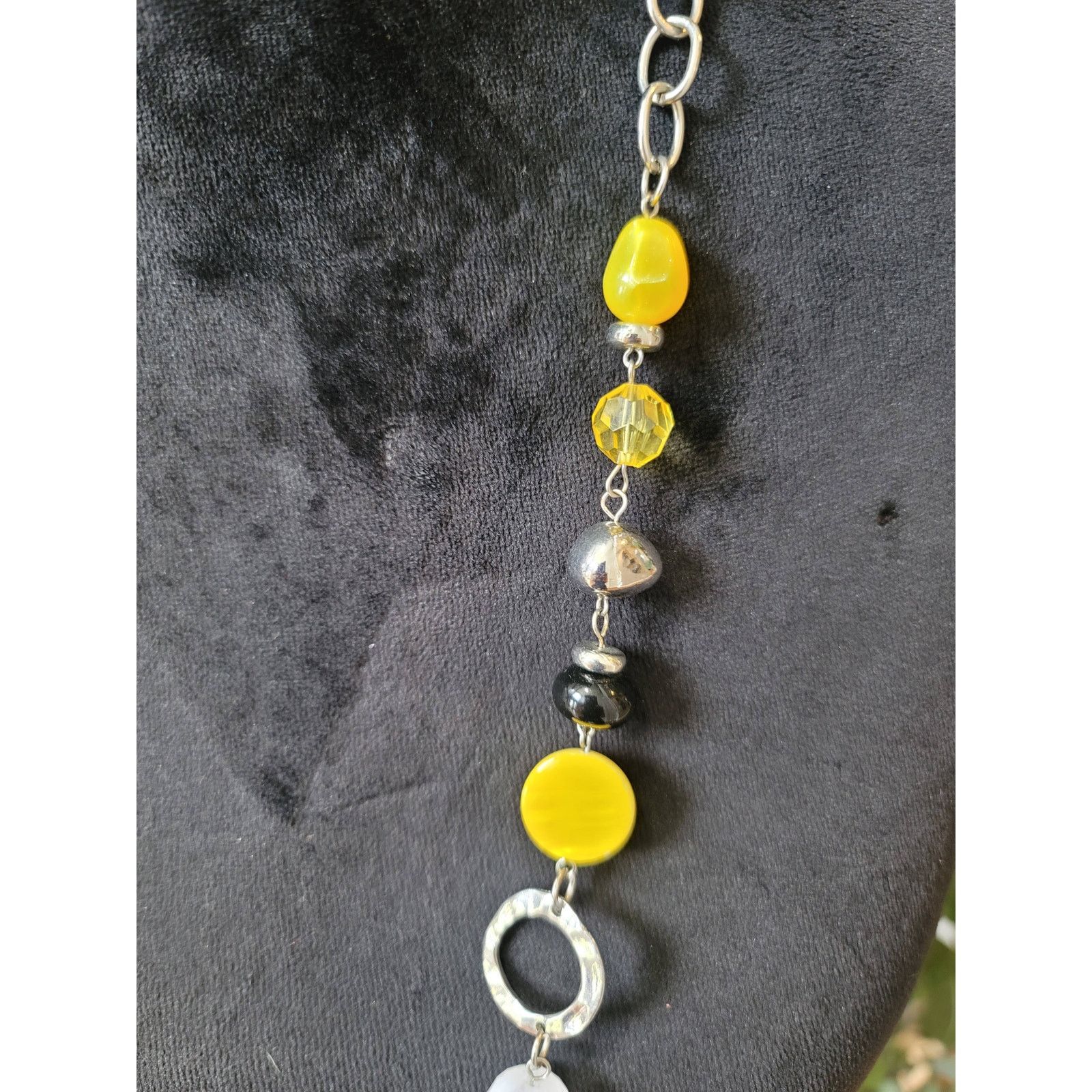 The Unbranded Brand Women's Yellow Black Silver Beaded Long Necklace Lobster Size ONE SIZE - 4 Thumbnail