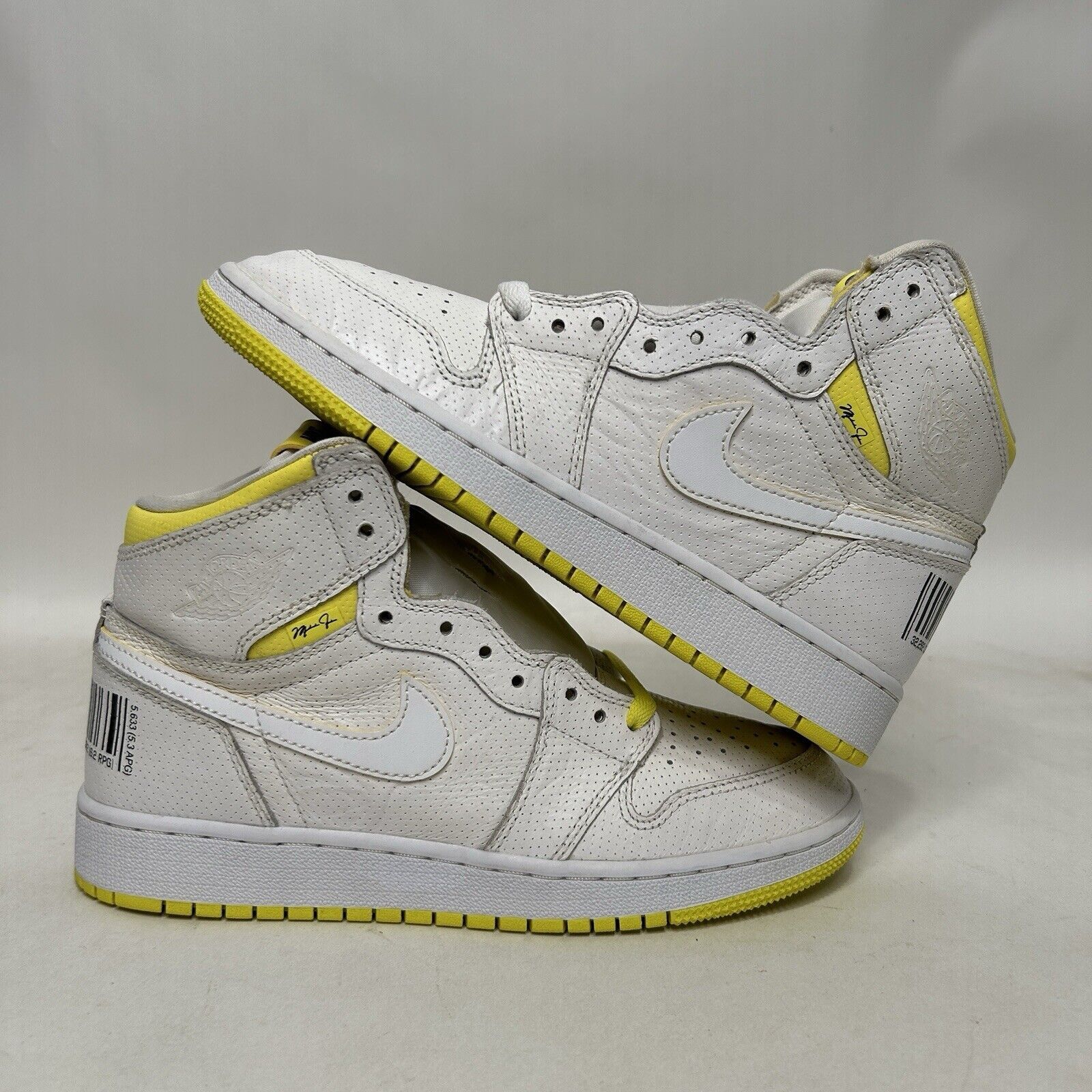 Nike Nike Air Jordan 1 High Retro GS “First Class Flight” 2024 Size US 7 / IT 37 - 1 Thumbnail