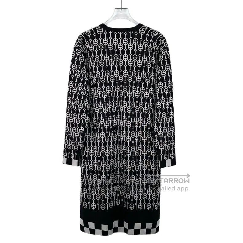 Hermes Hermes Black Pig Nose Embroidered All-Over Print V-Neck Lo Size XXS / US 00 / IT 34 - 2 Thumbnail
