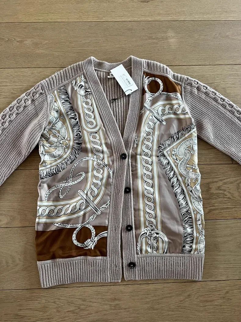 Hermes Hermes Milk tea color knit floral cardigan jacket Size XS / US 0-2 / IT 36-38 - 2 Thumbnail