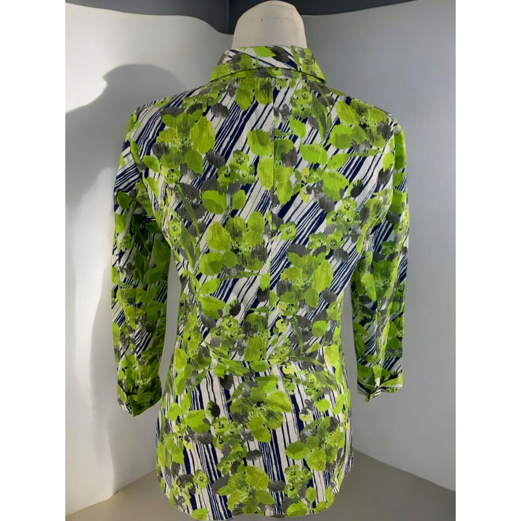 Lafayette 148 Lafayette 148 New York Blouse Green Blue Floral Print 4 Size S / US 4 / IT 40 - 3 Thumbnail