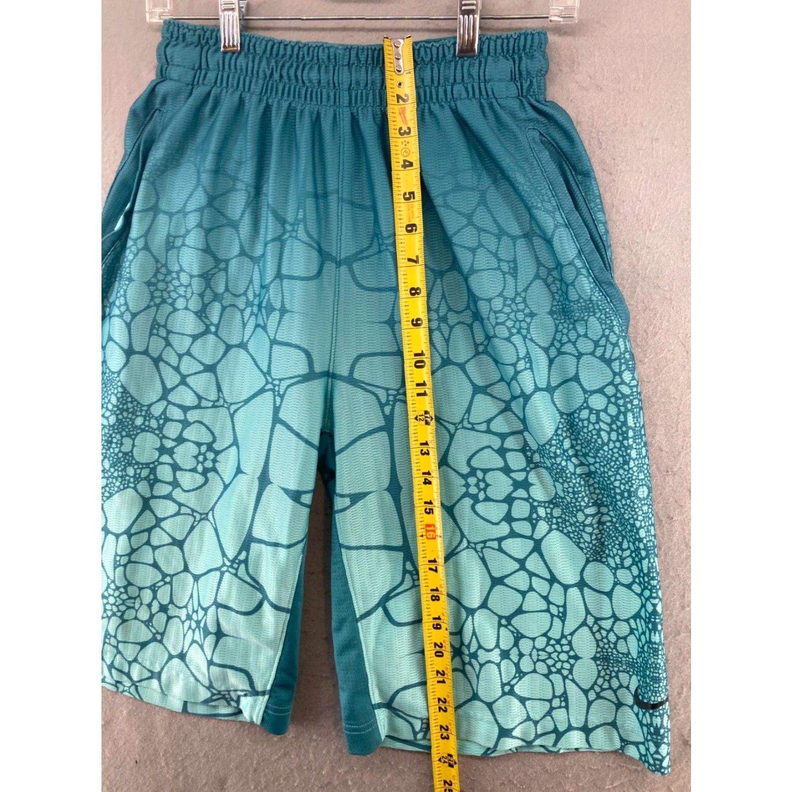 Nike Nike Dri Fit Athletic Shorts Mens Small Blue Snake Print Lebron James Size US 29 - 3 Thumbnail