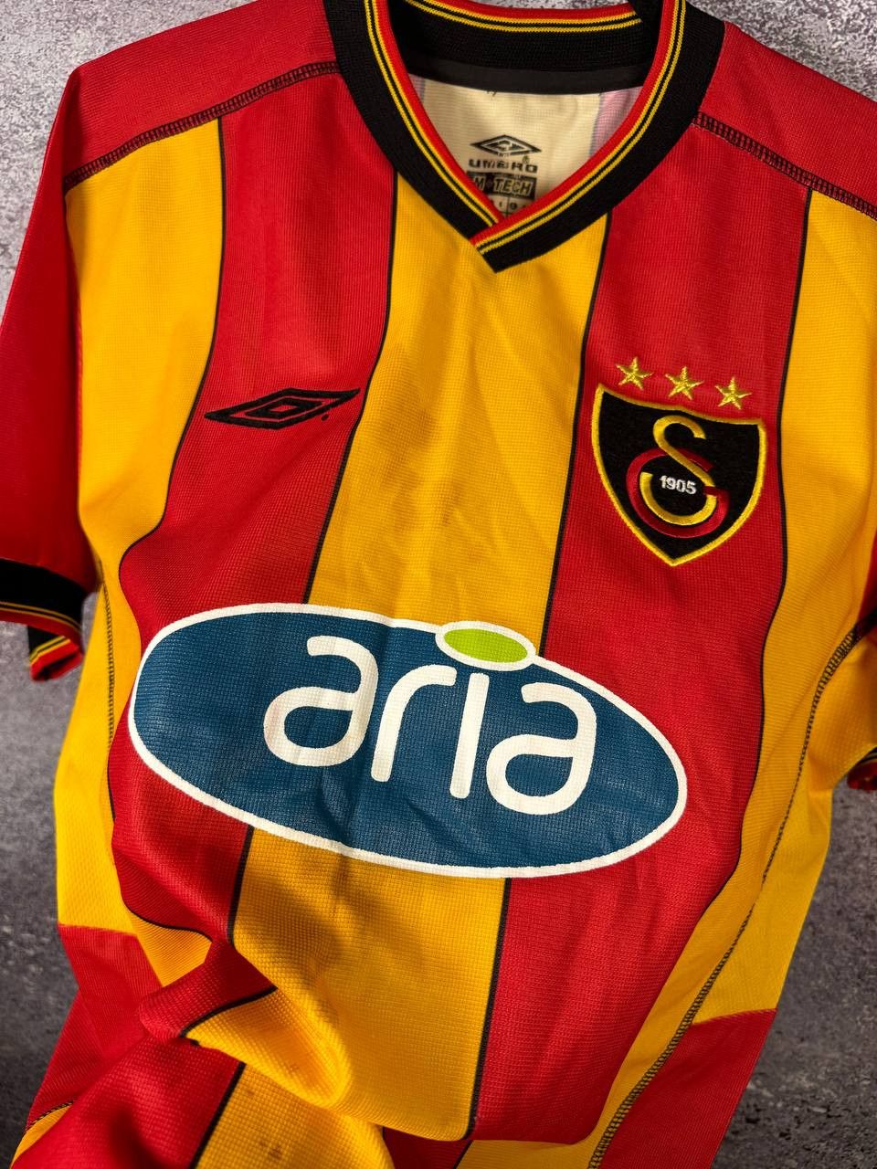Umbro Vintage Galatasaray 2002/03 Umbro Soccer Jersey Small Size US S / EU 44-46 / 1 - 7 Thumbnail