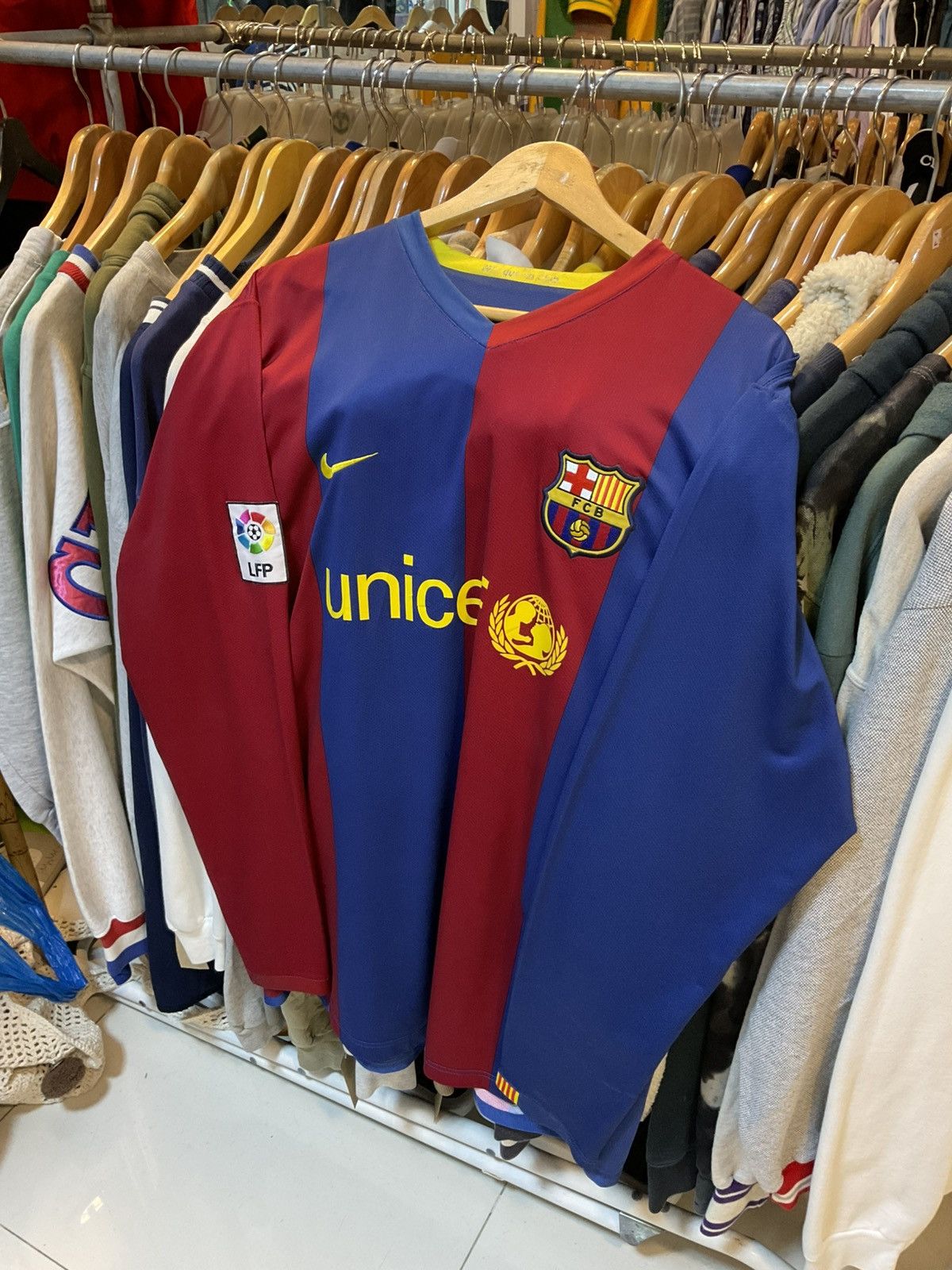 2006-2007 FC Barcelona Long Sleeves Home Kit