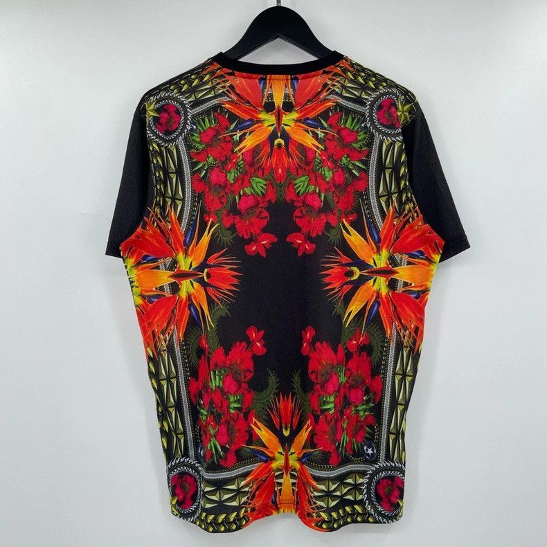 Givenchy Givenchy Floral Pattern Short Sleeve Size US S / EU 44-46 / 1 - 2 Thumbnail