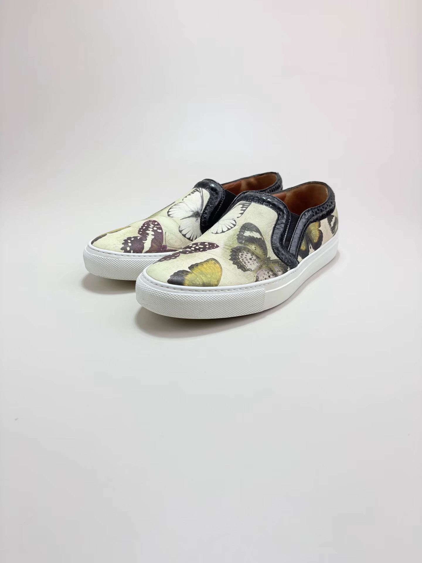 Givenchy Givenchy Butterfly Slip-on Sneakers K1 Size US 8 / IT 38 - 1 Thumbnail
