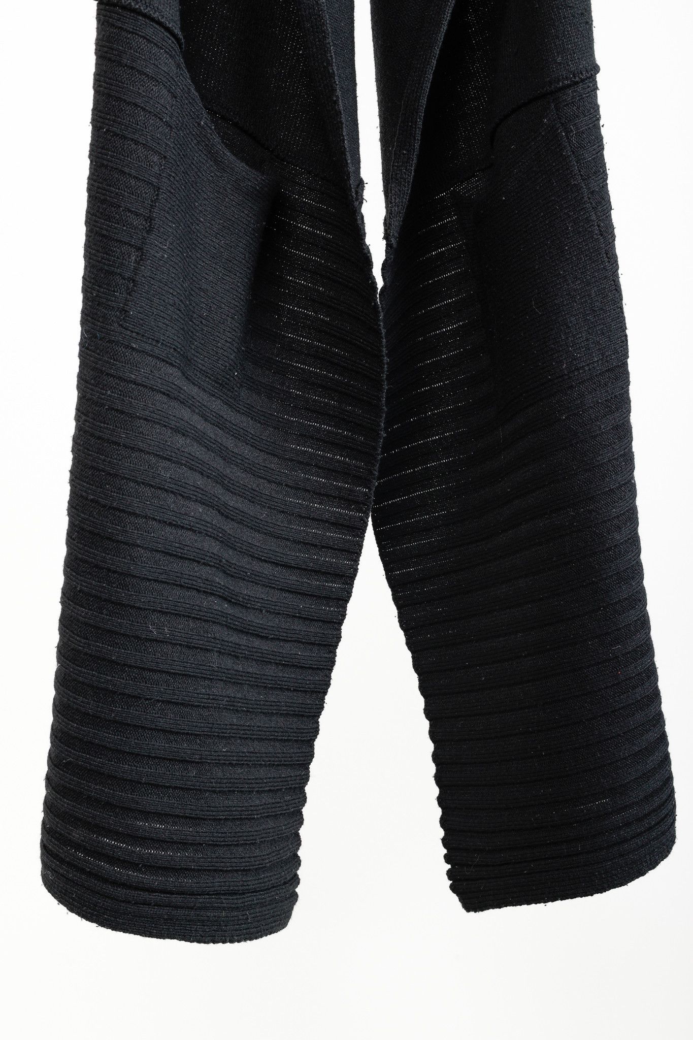 Sarah Pacini Sarah Pacini Black Wool-Blend Ribbed-Knit Pocket Scarf Size ONE SIZE - 2 Thumbnail