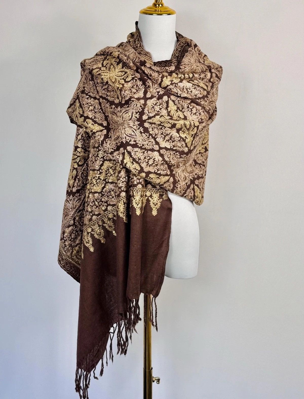 Other Black Hand Embroidered Silk Pashmina Scarf Gift Shawl Wrap Size ONE SIZE - 1 Thumbnail