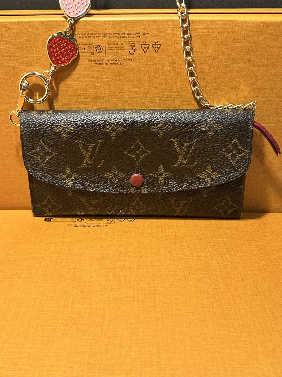 Louis Vuitton Louis Vuitton monogram Sarah long bifold wallet Size ONE SIZE - 9 Thumbnail